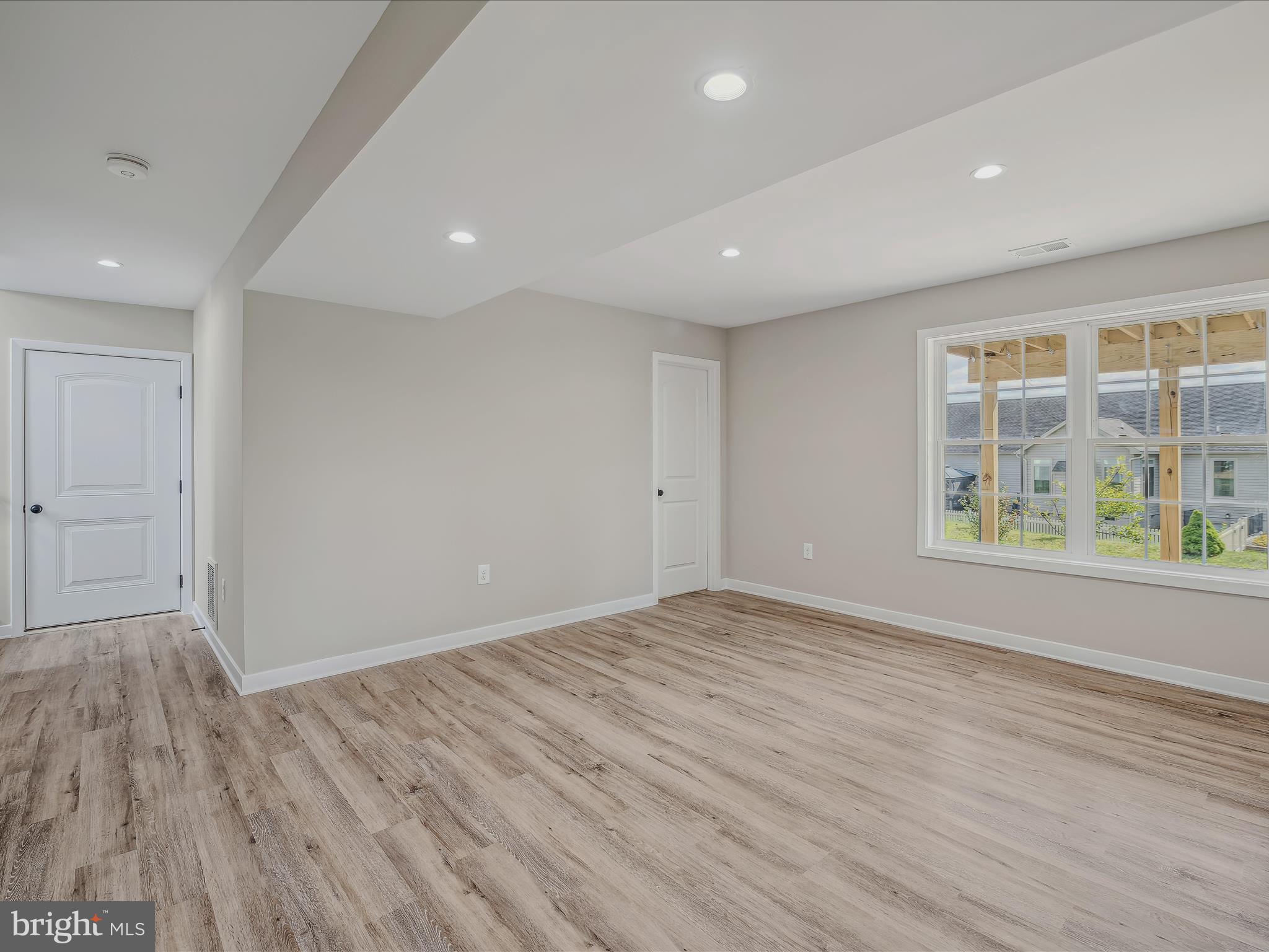 PRINCETON SHOALS - Residential