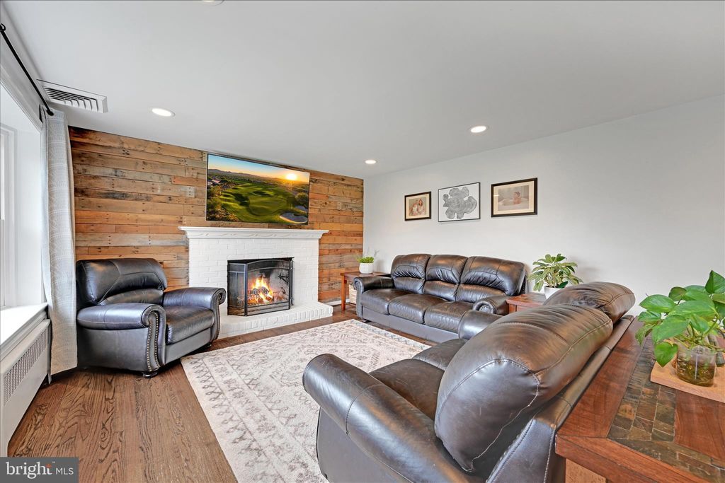 Photo of 112 Whitney Road, LANCASTER, PA 17603 (MLS # PALA2079636)