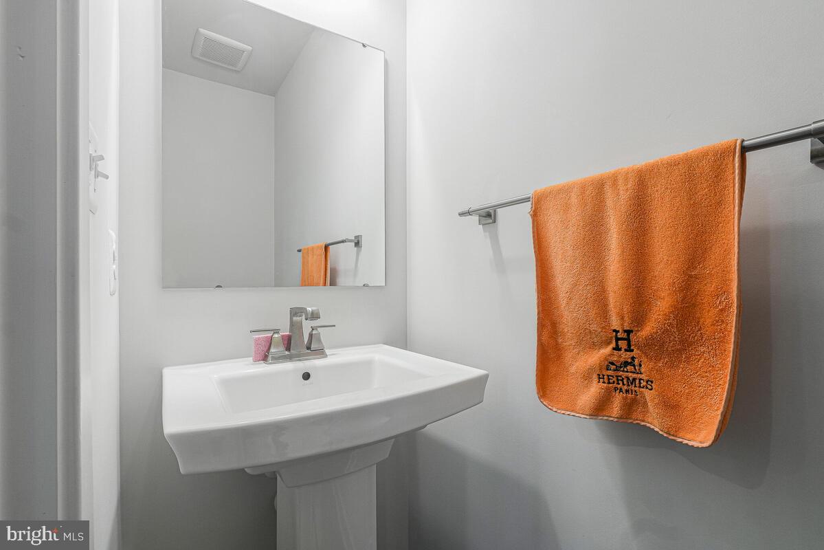 TIMOTHY BRANCH TOWNS - Residential