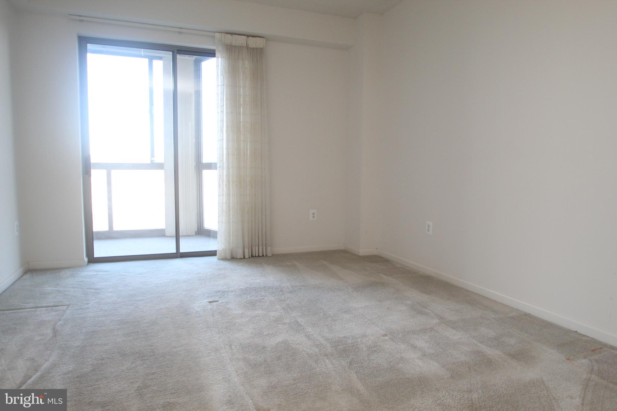 VANTAGE POINT EAST @ LEISURE WORLD - Residential Lease