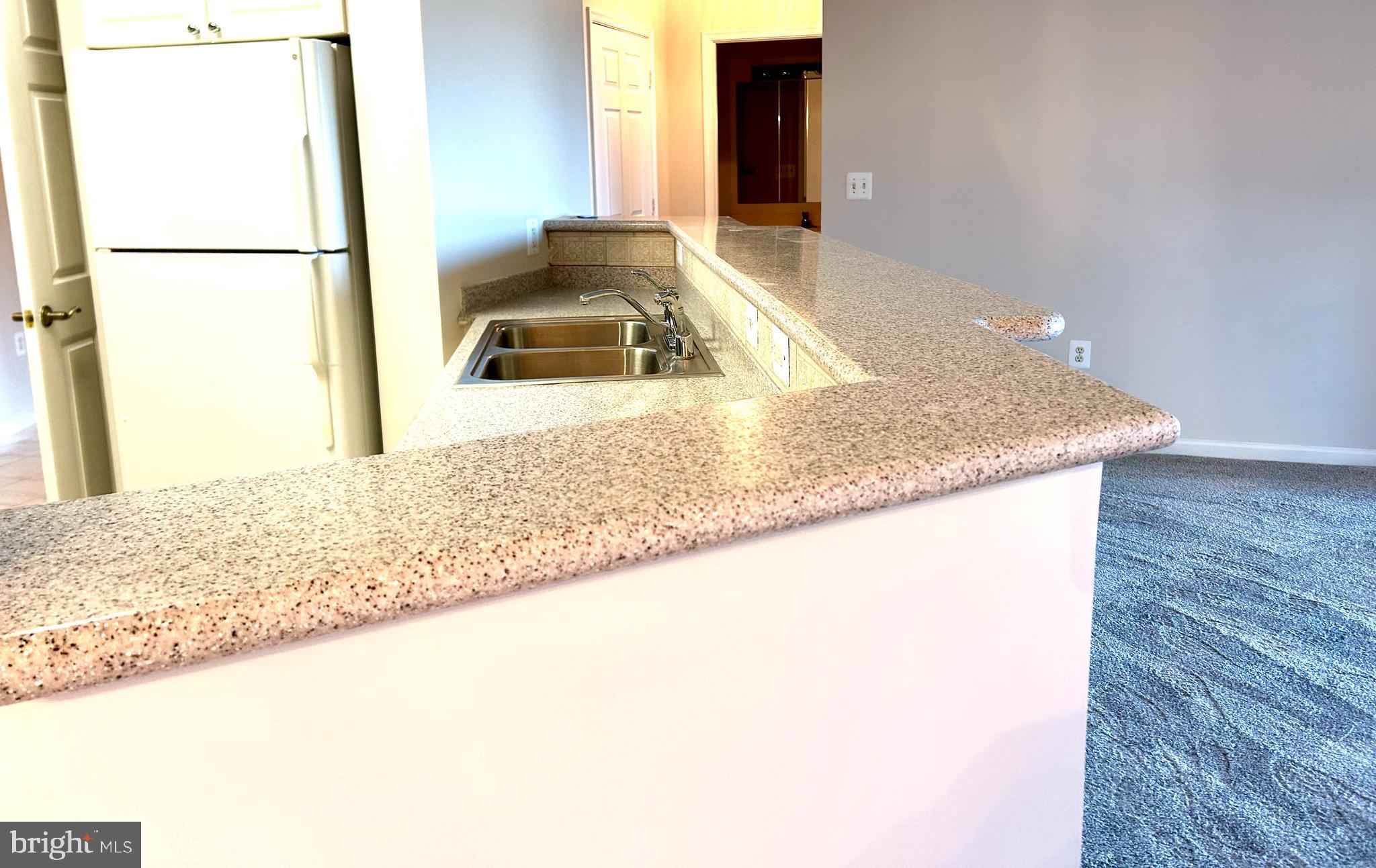 VANTAGE POINT EAST @ LEISURE WORLD - Residential Lease