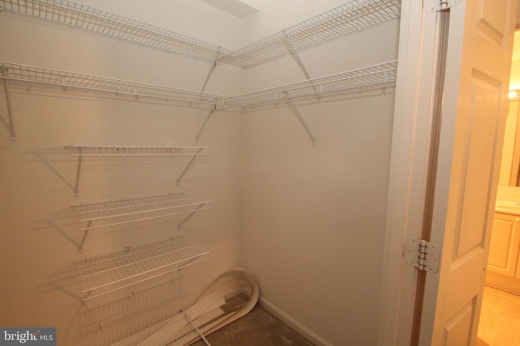 VANTAGE POINT EAST @ LEISURE WORLD - Residential Lease