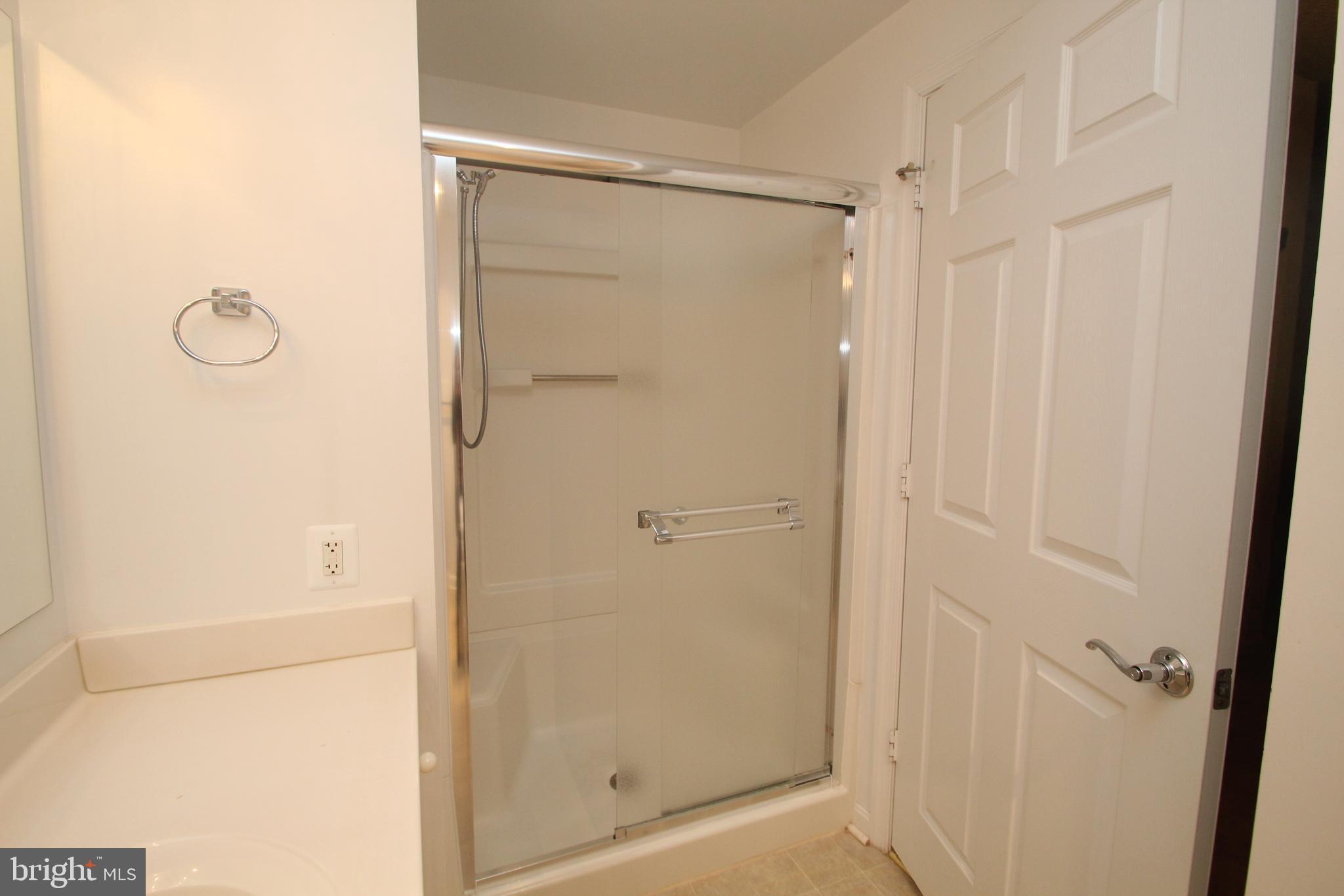 VANTAGE POINT EAST @ LEISURE WORLD - Residential Lease