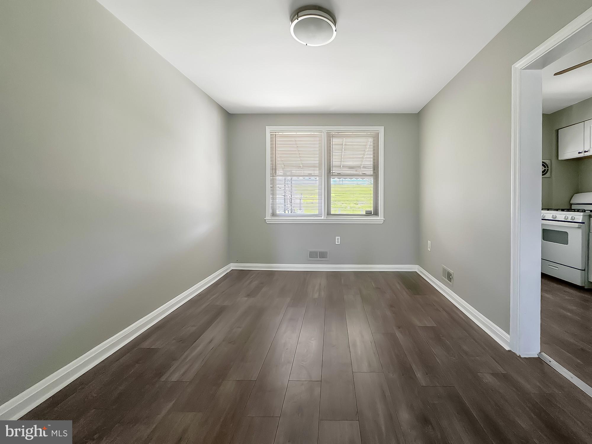 EASTWOOD - Residential