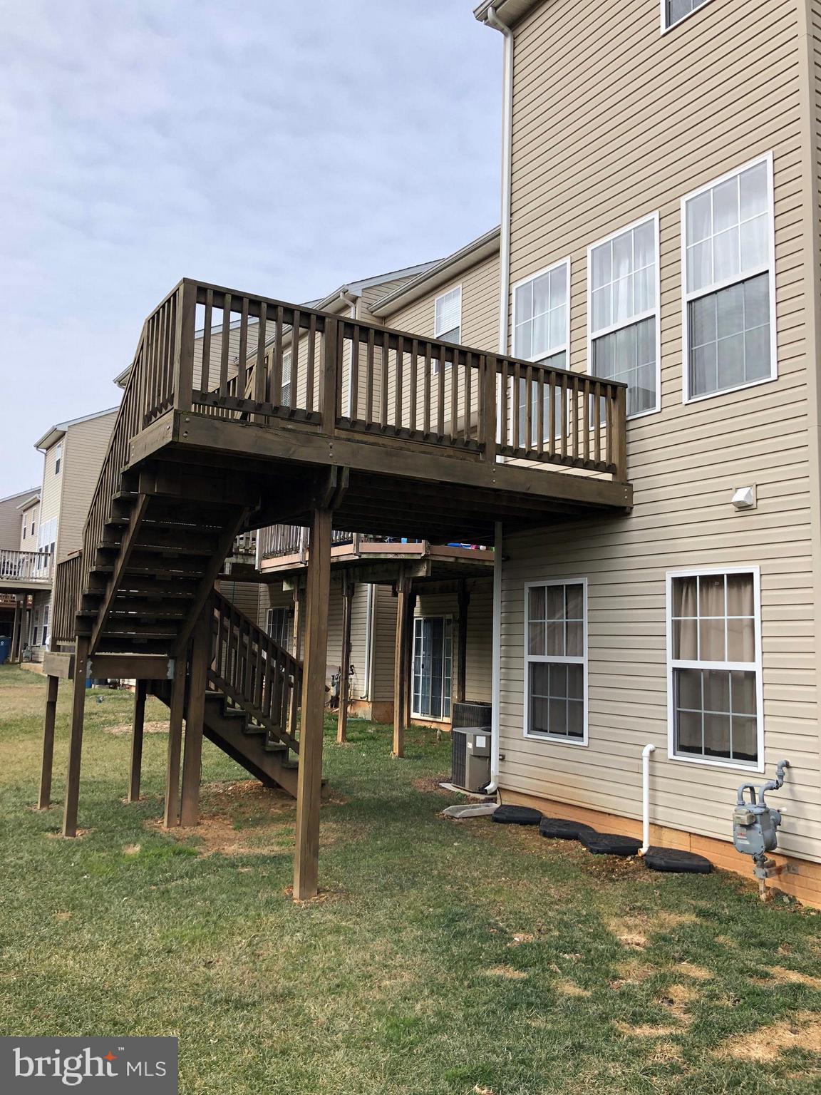 COLONIAL CROSSINGS - Residential Lease
