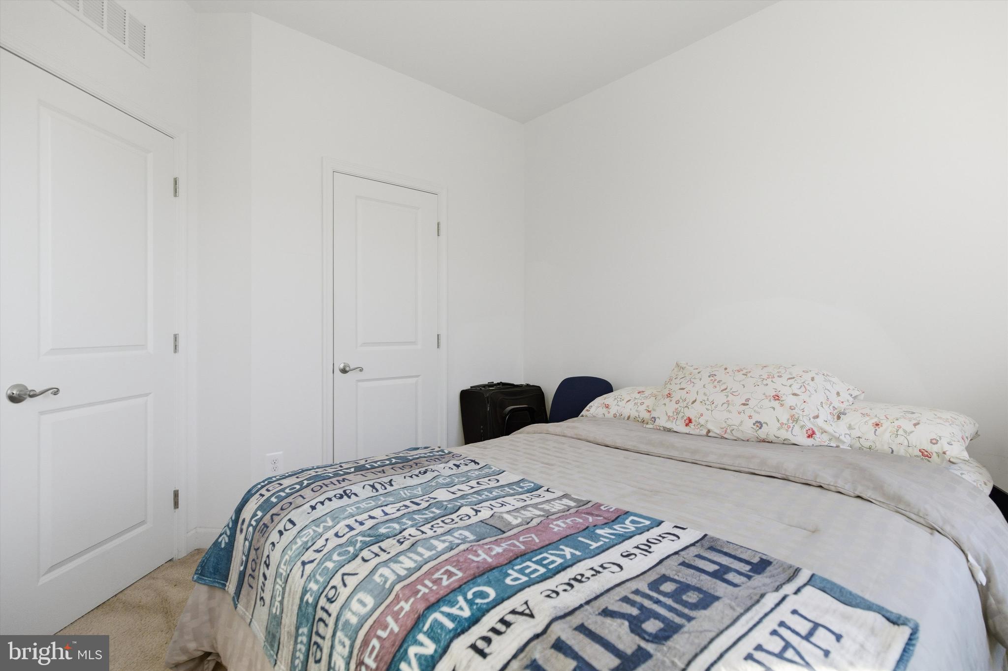 WOOD GLEN - Residential