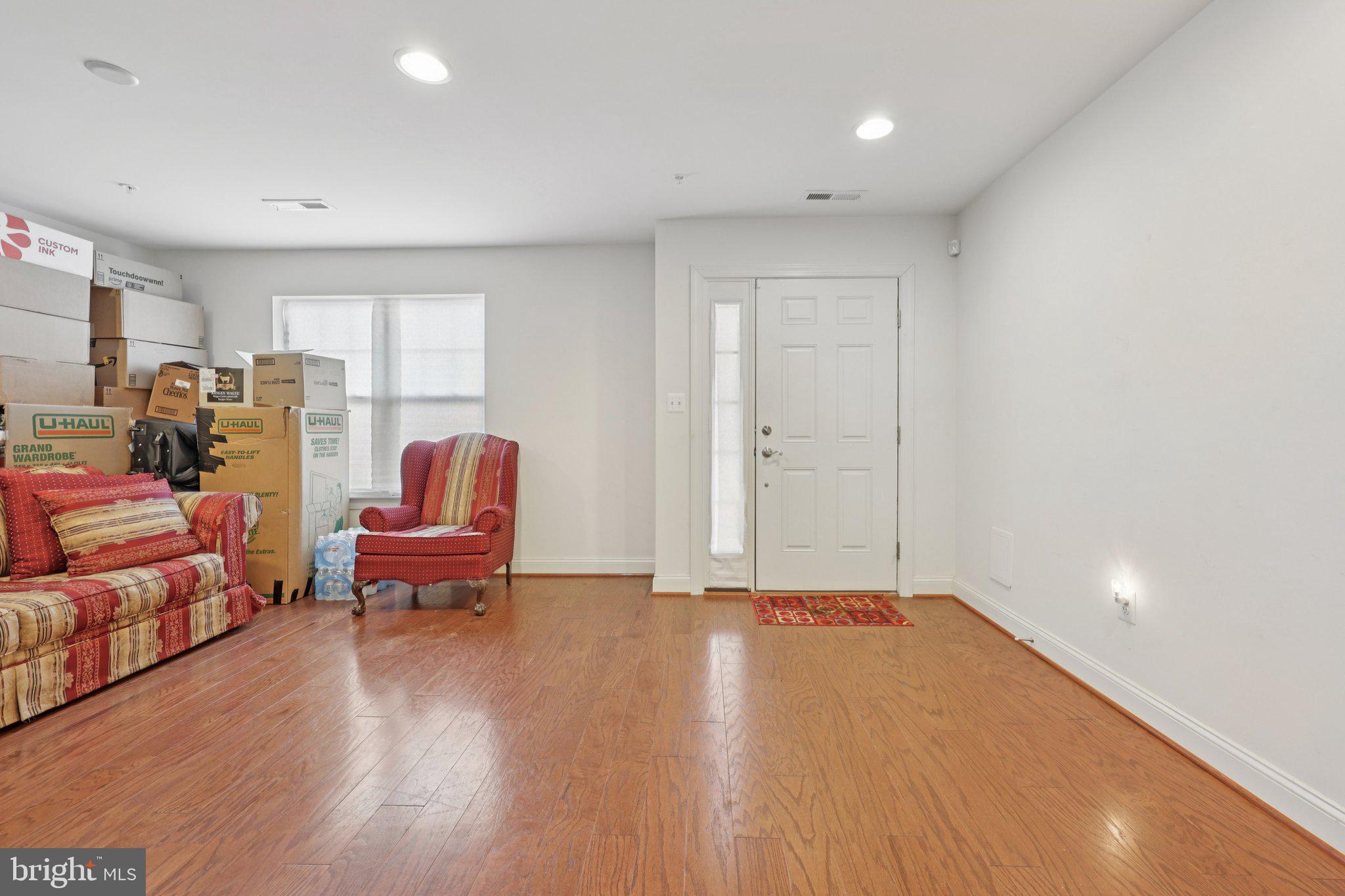 WOOD GLEN - Residential