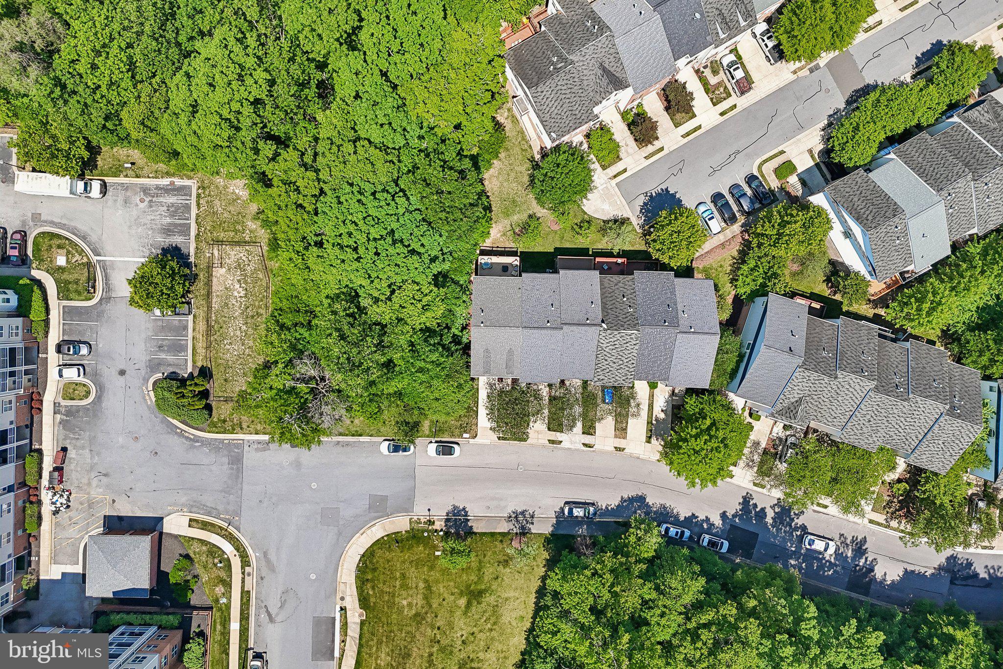 RUSSETT - Residential
