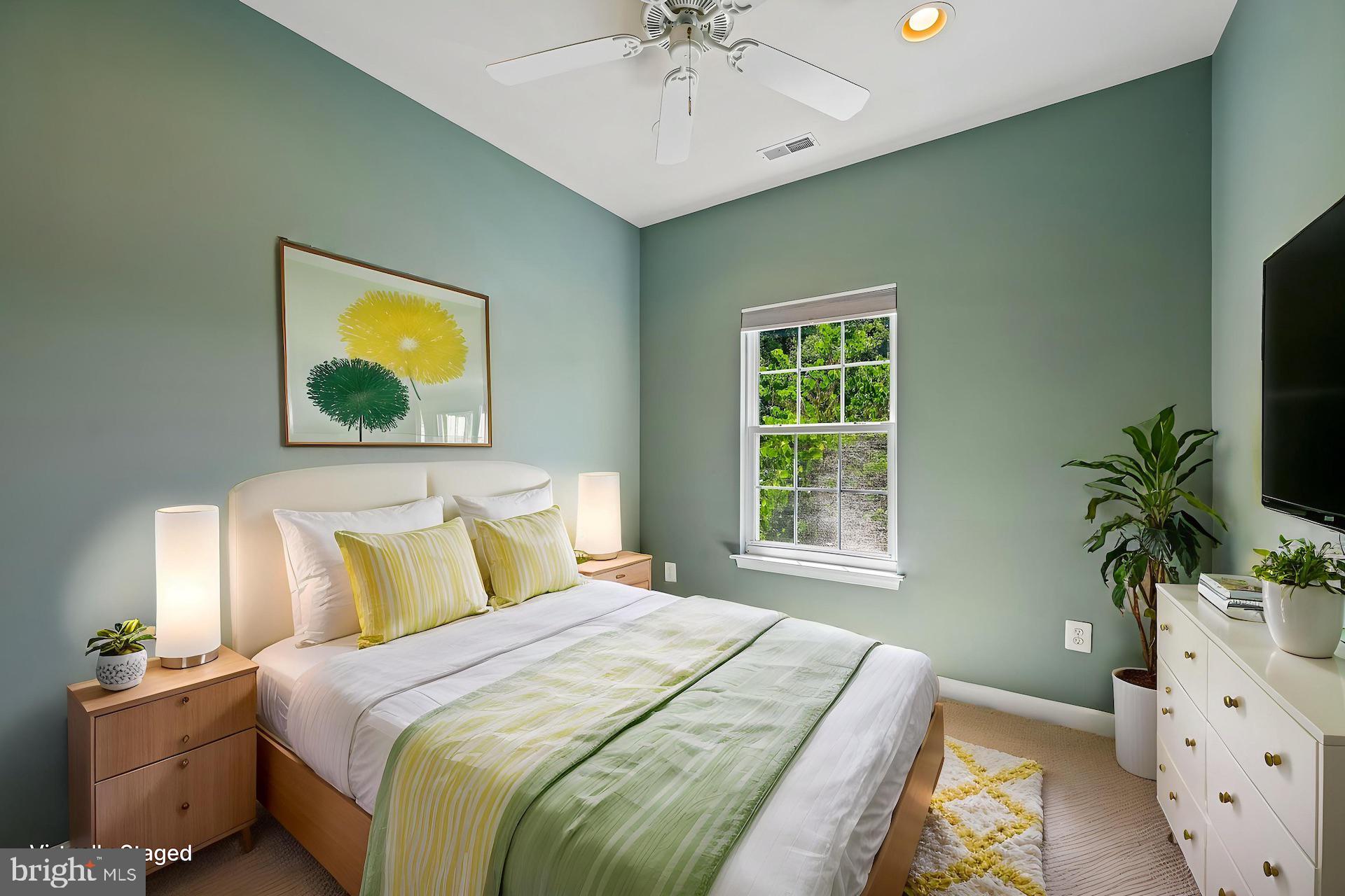 RUSSETT - Residential