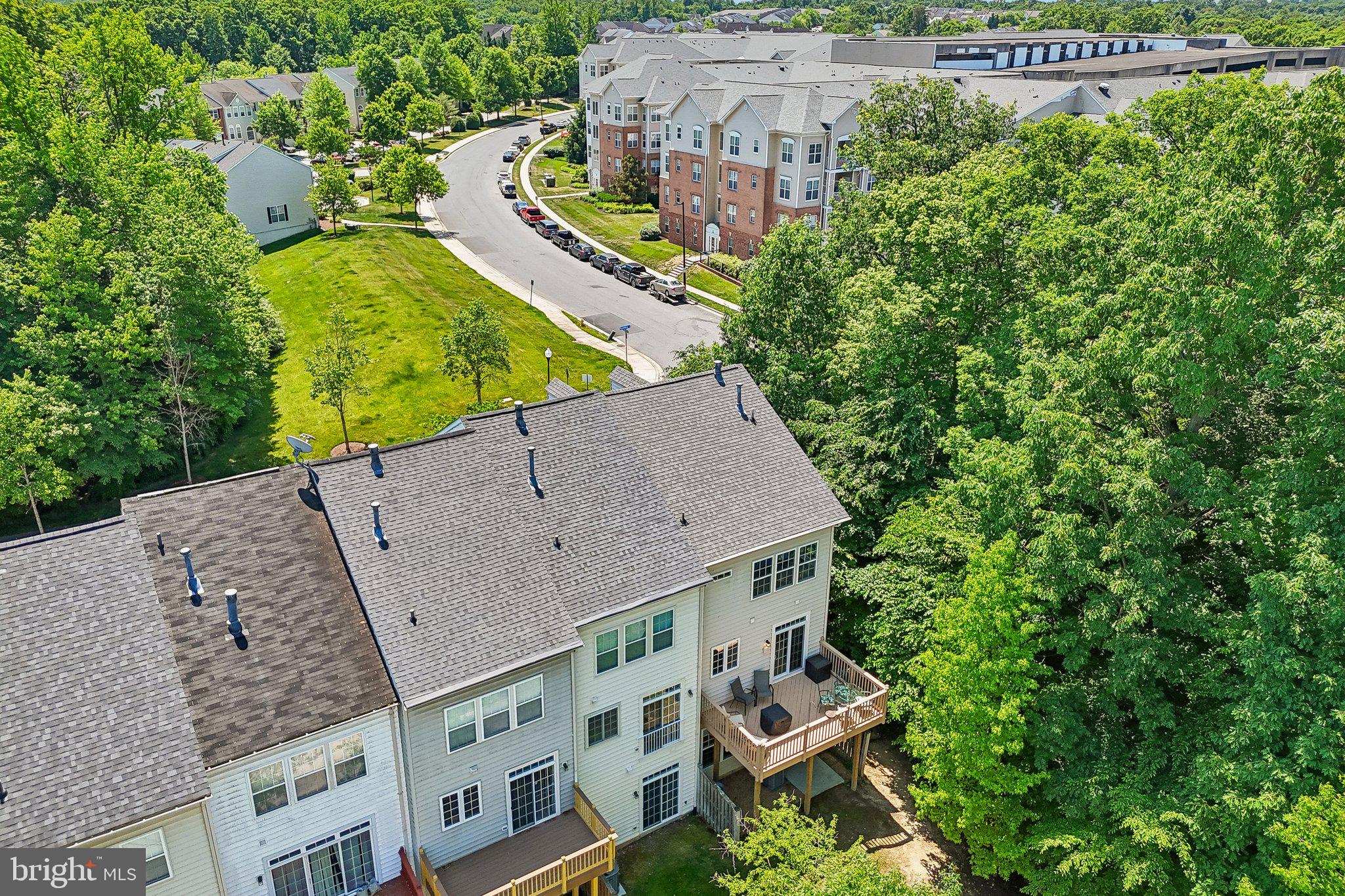 RUSSETT - Residential
