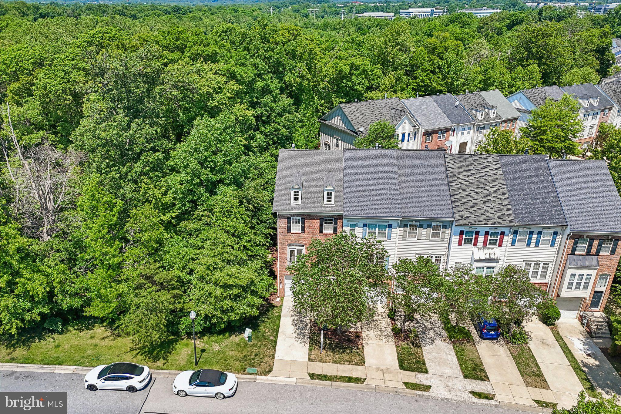 RUSSETT - Residential