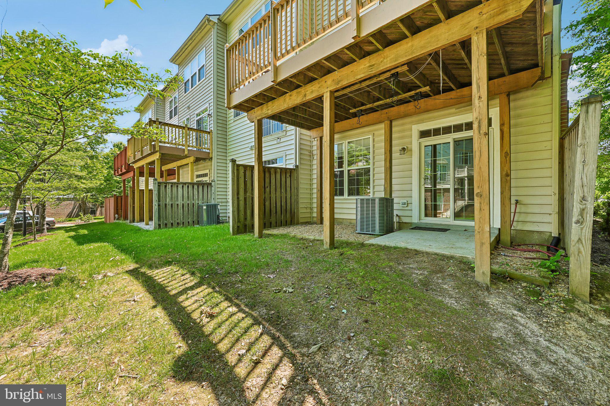 RUSSETT - Residential