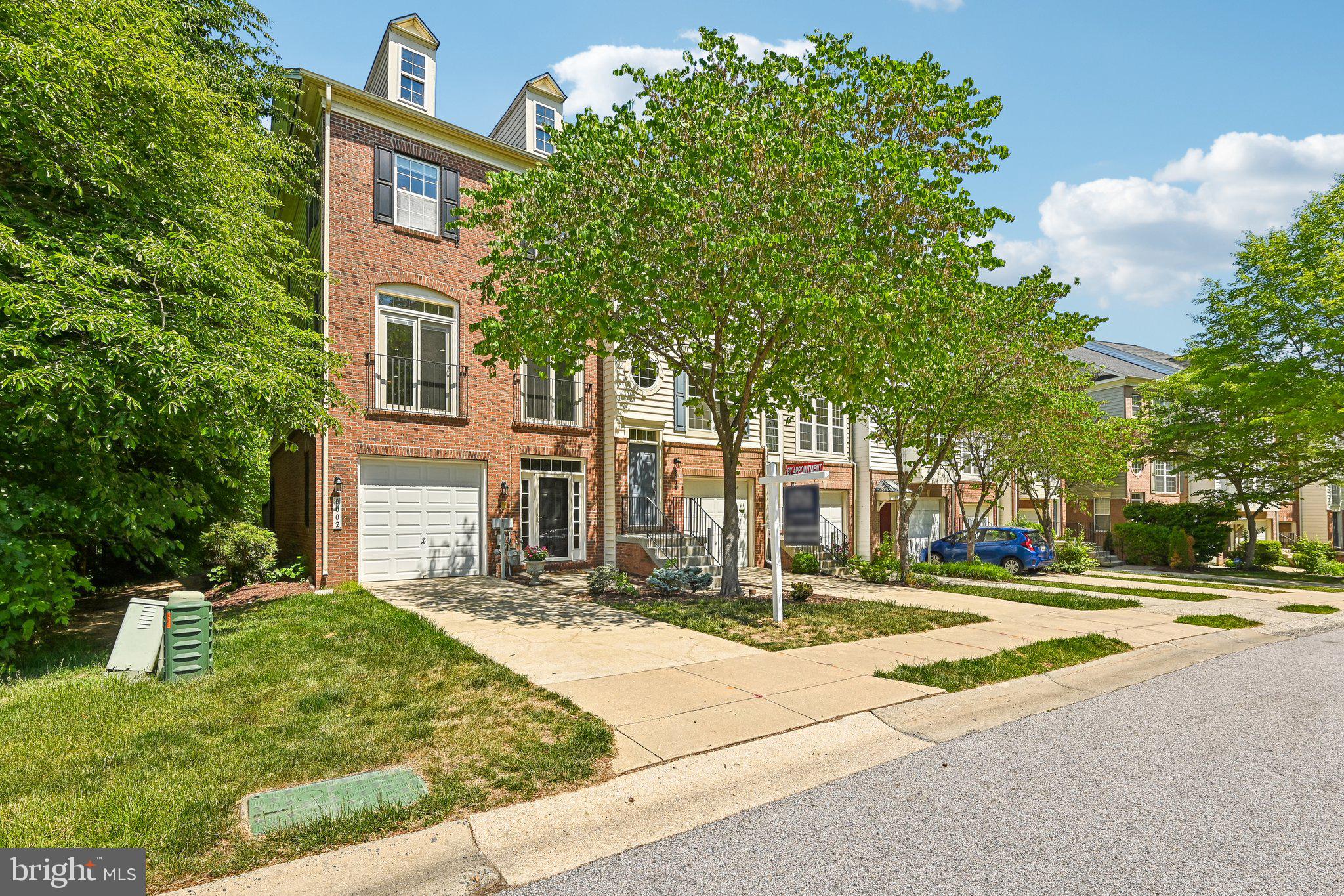 RUSSETT - Residential