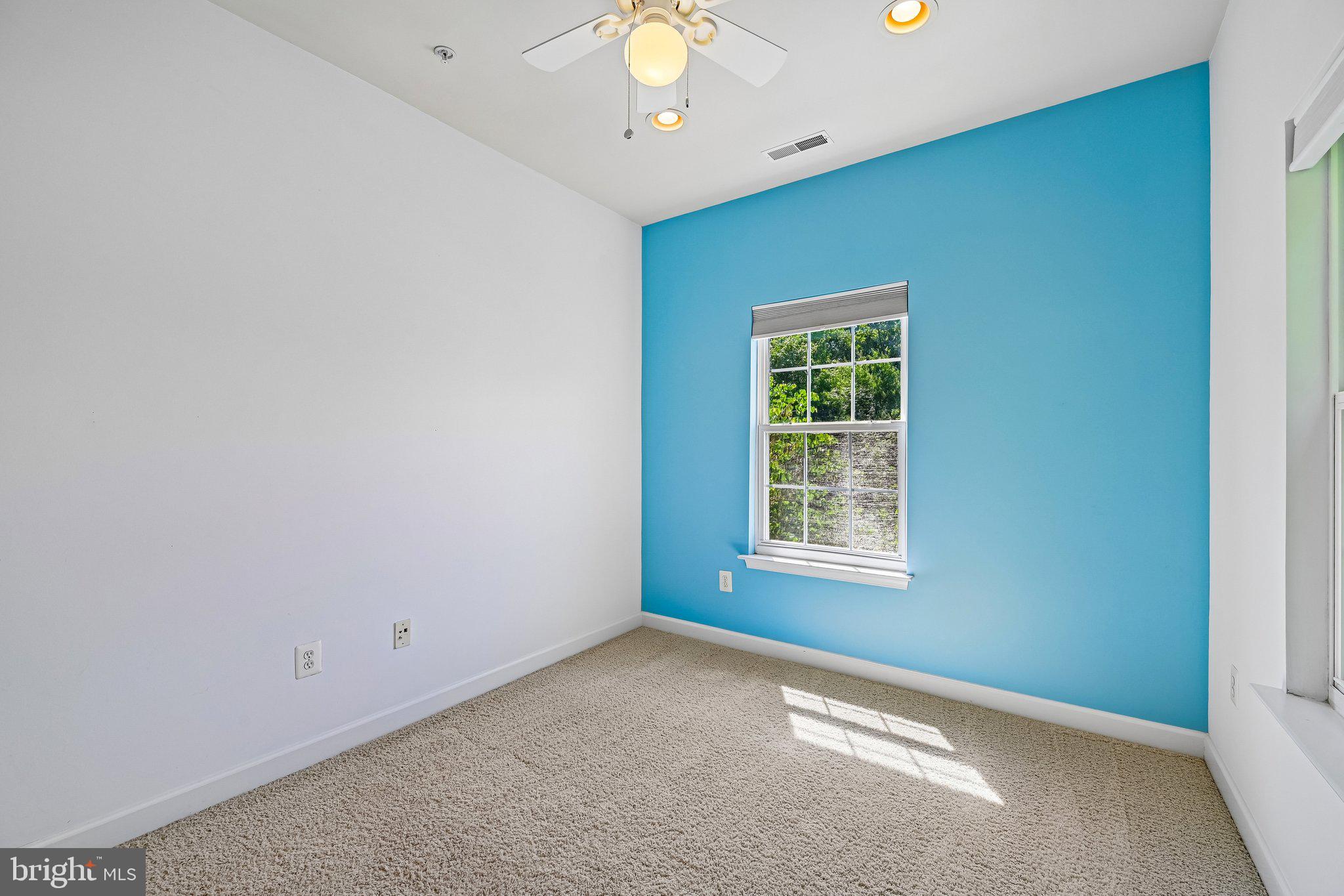 RUSSETT - Residential