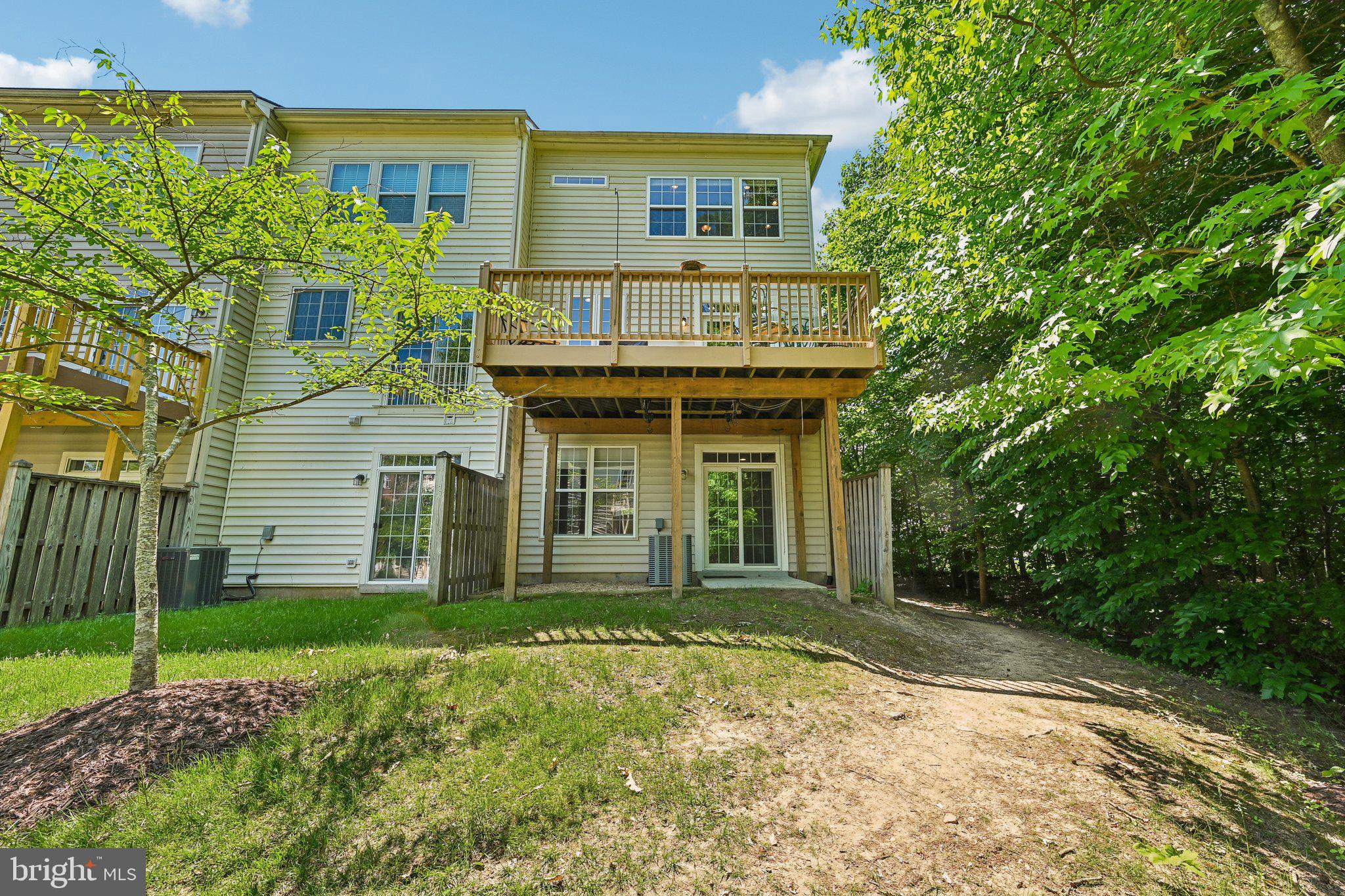 RUSSETT - Residential