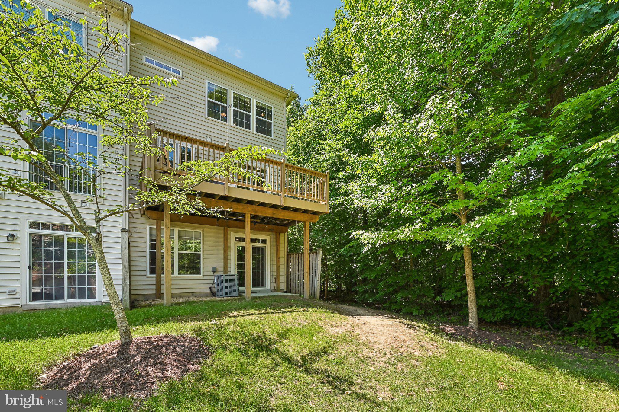 RUSSETT - Residential