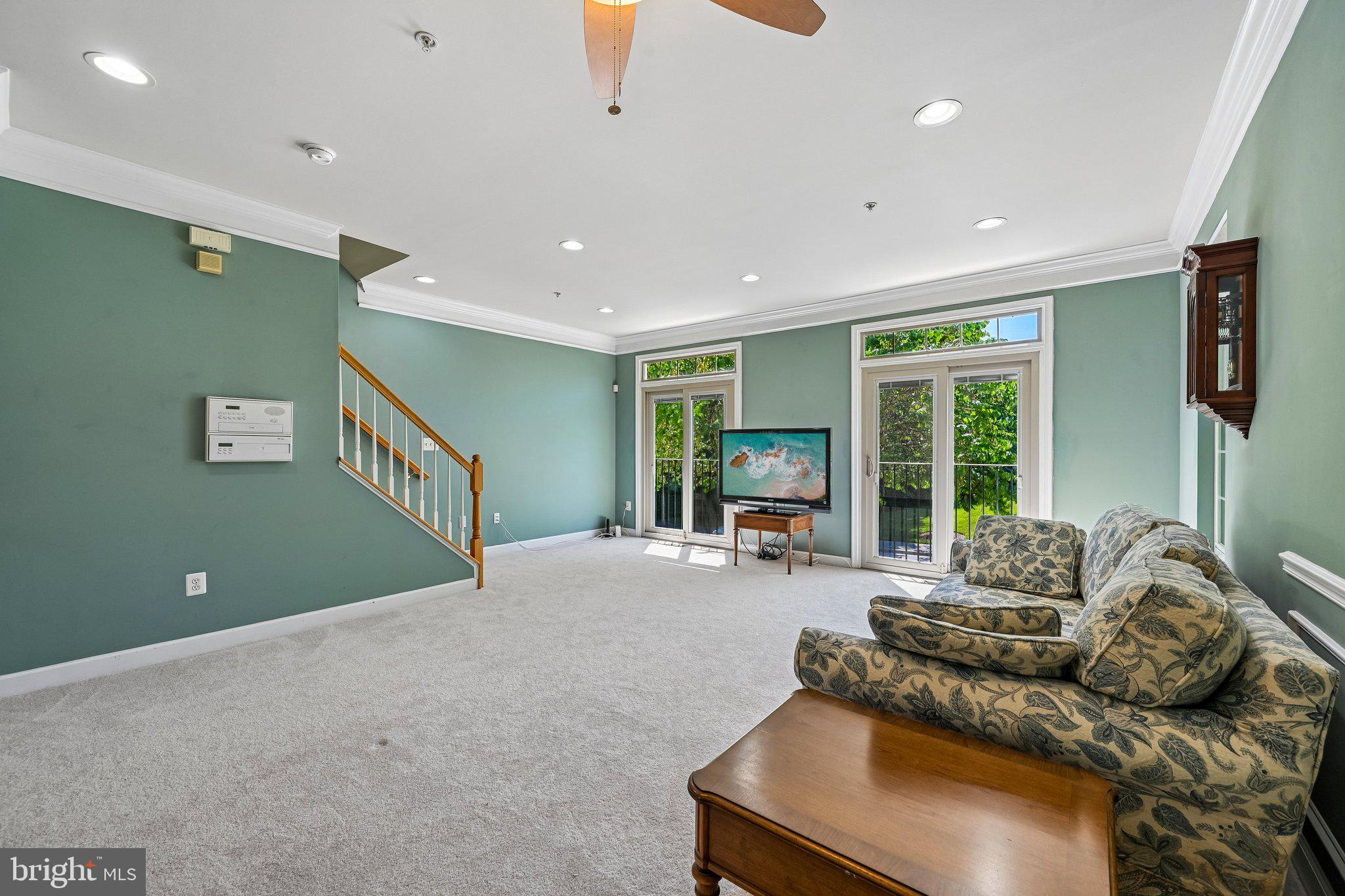 RUSSETT - Residential