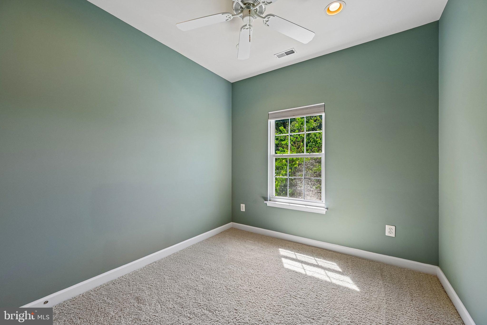 RUSSETT - Residential