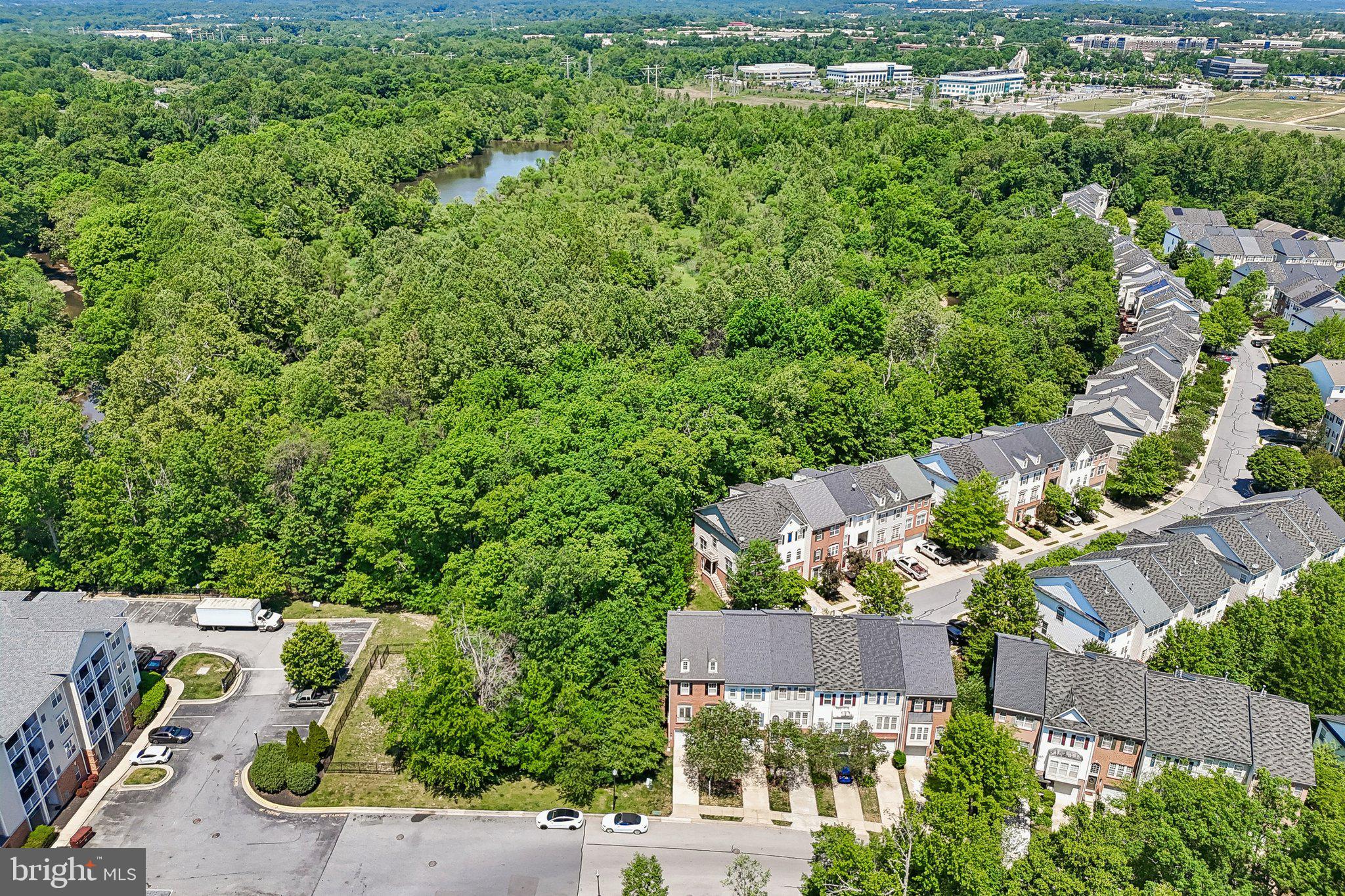 RUSSETT - Residential