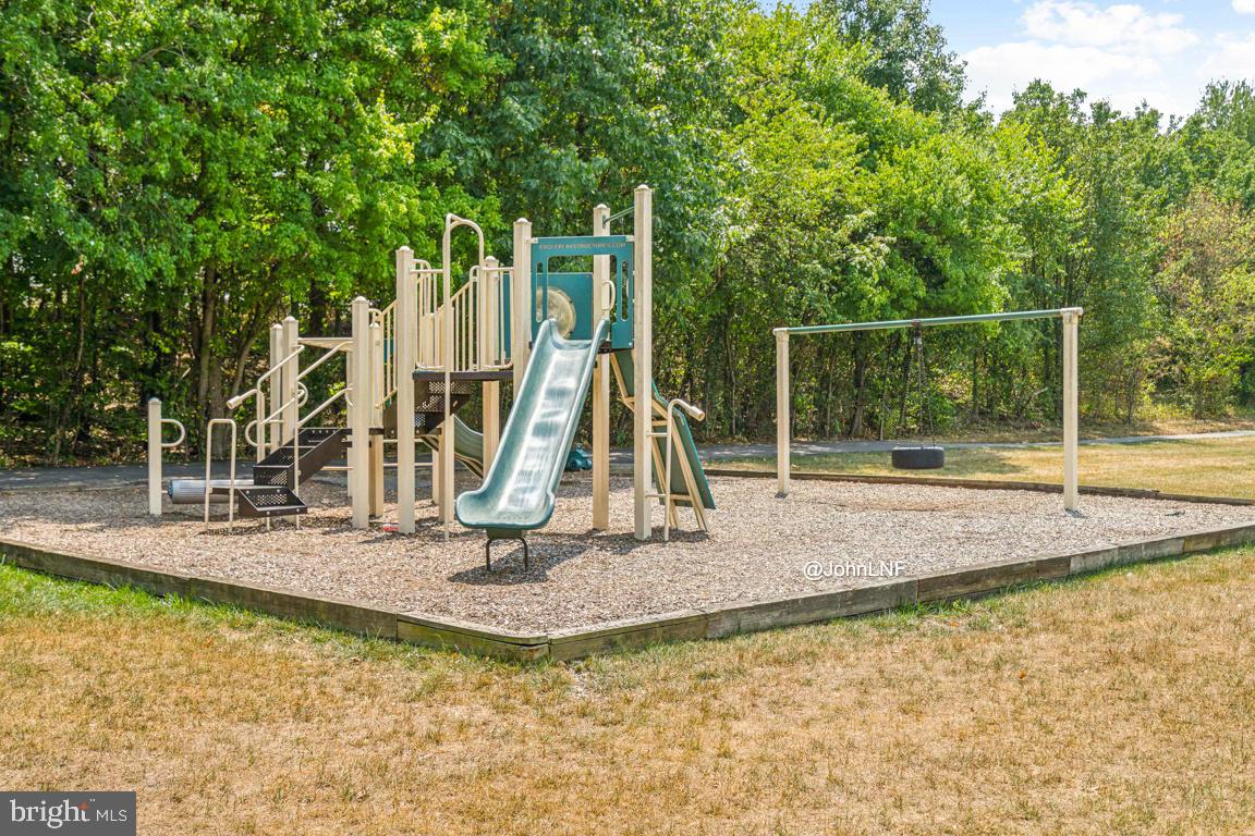 RUSSETT - Residential