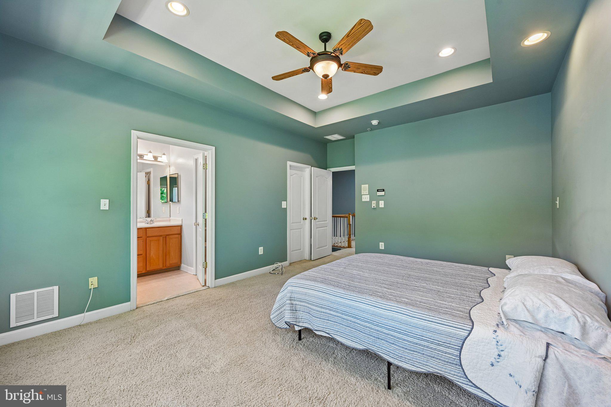 RUSSETT - Residential