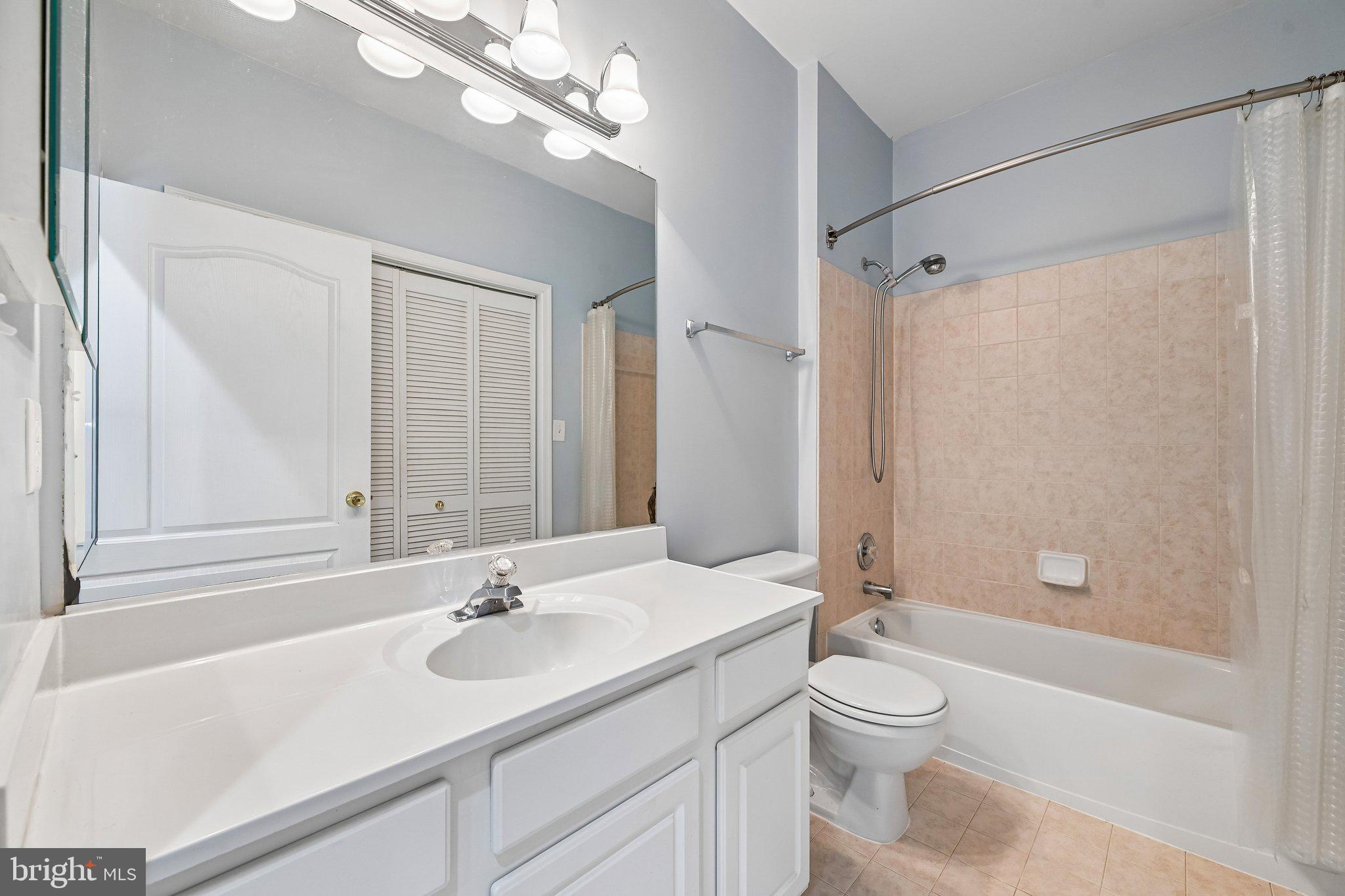RUSSETT - Residential