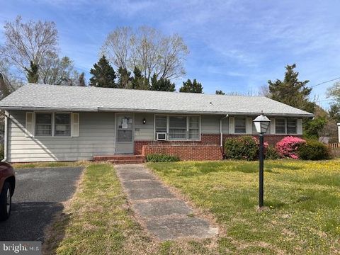 105 LAKEVIEW DRIVE SALISBURY MD 21804