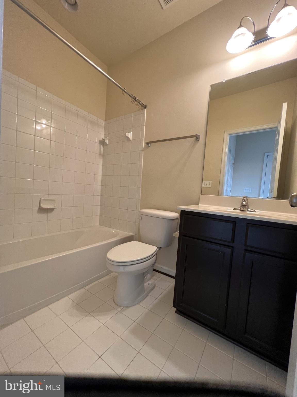 VILLAGE AT WOODSTREAM - Residential Lease