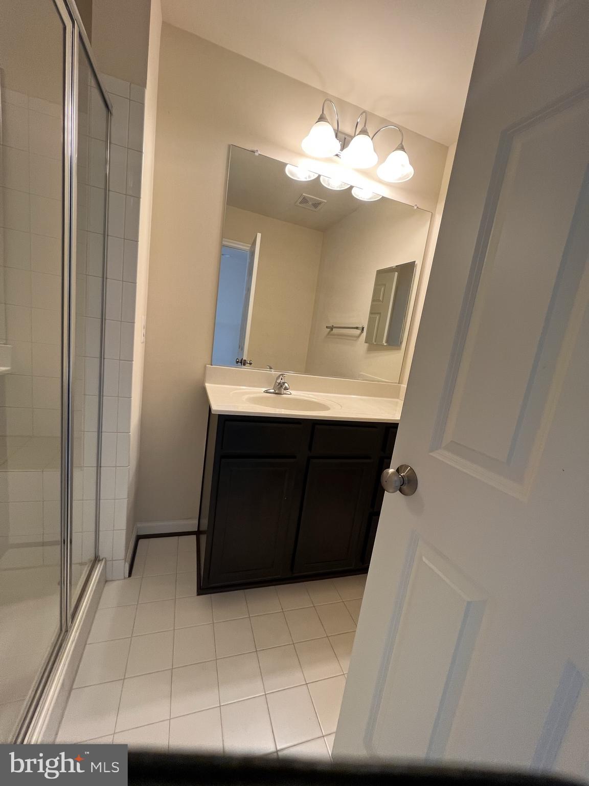 VILLAGE AT WOODSTREAM - Residential Lease