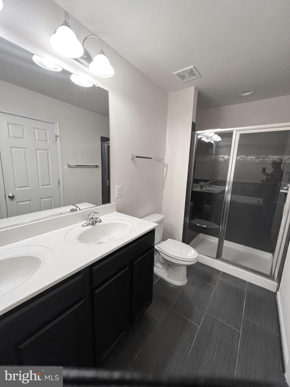 VILLAGE AT WOODSTREAM - Residential Lease