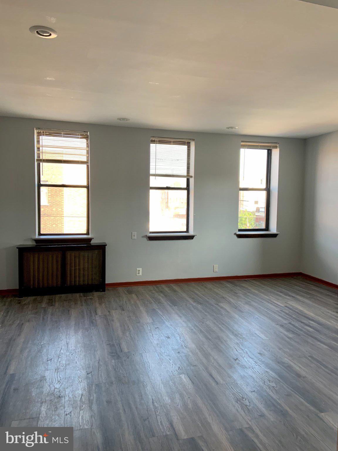2250 S 9TH STREET 2F