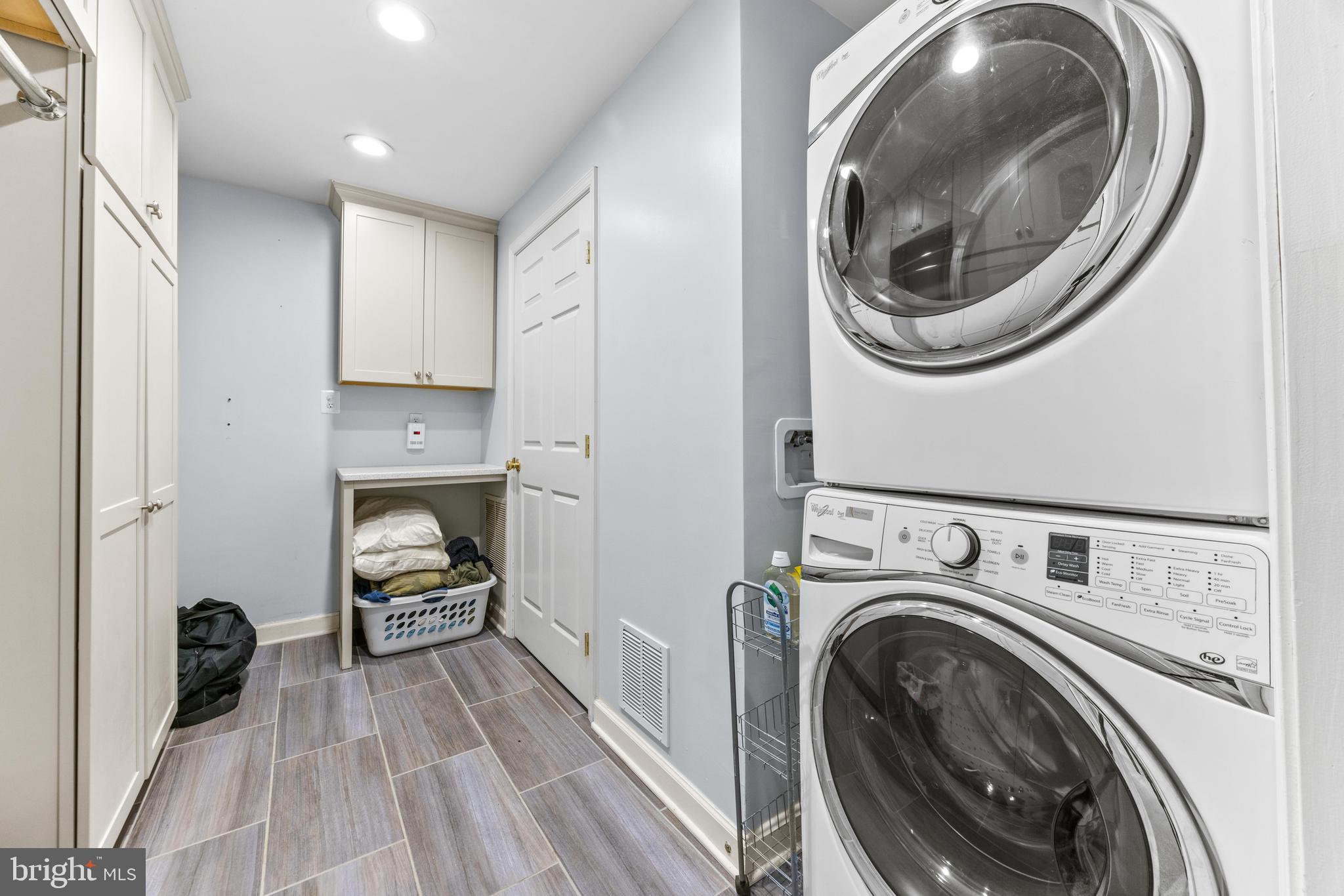 GROVEMONT - Residential