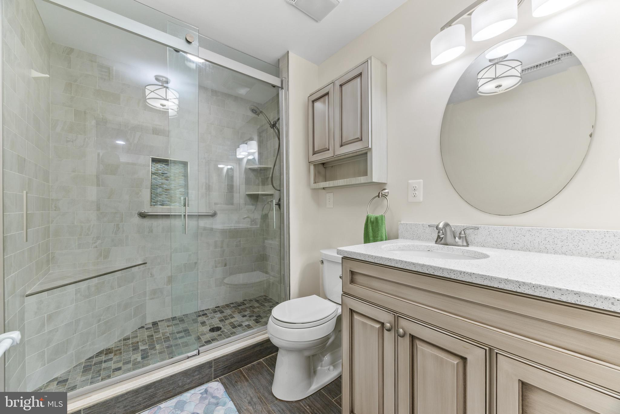 GROVEMONT - Residential