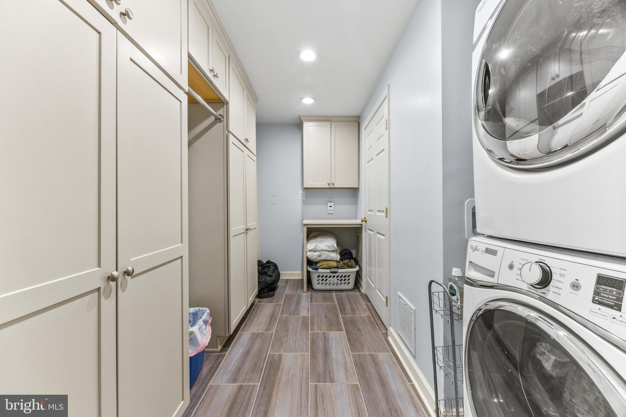 GROVEMONT - Residential