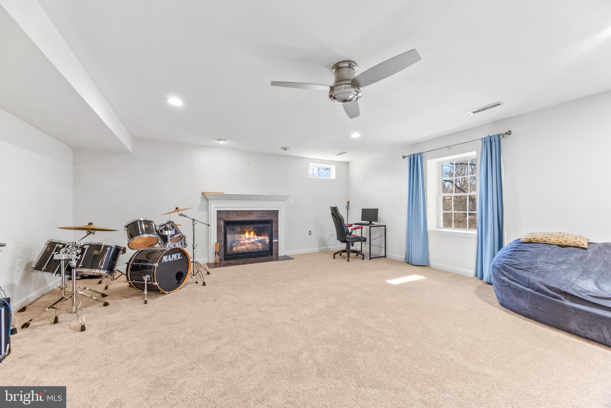 GROVEMONT - Residential