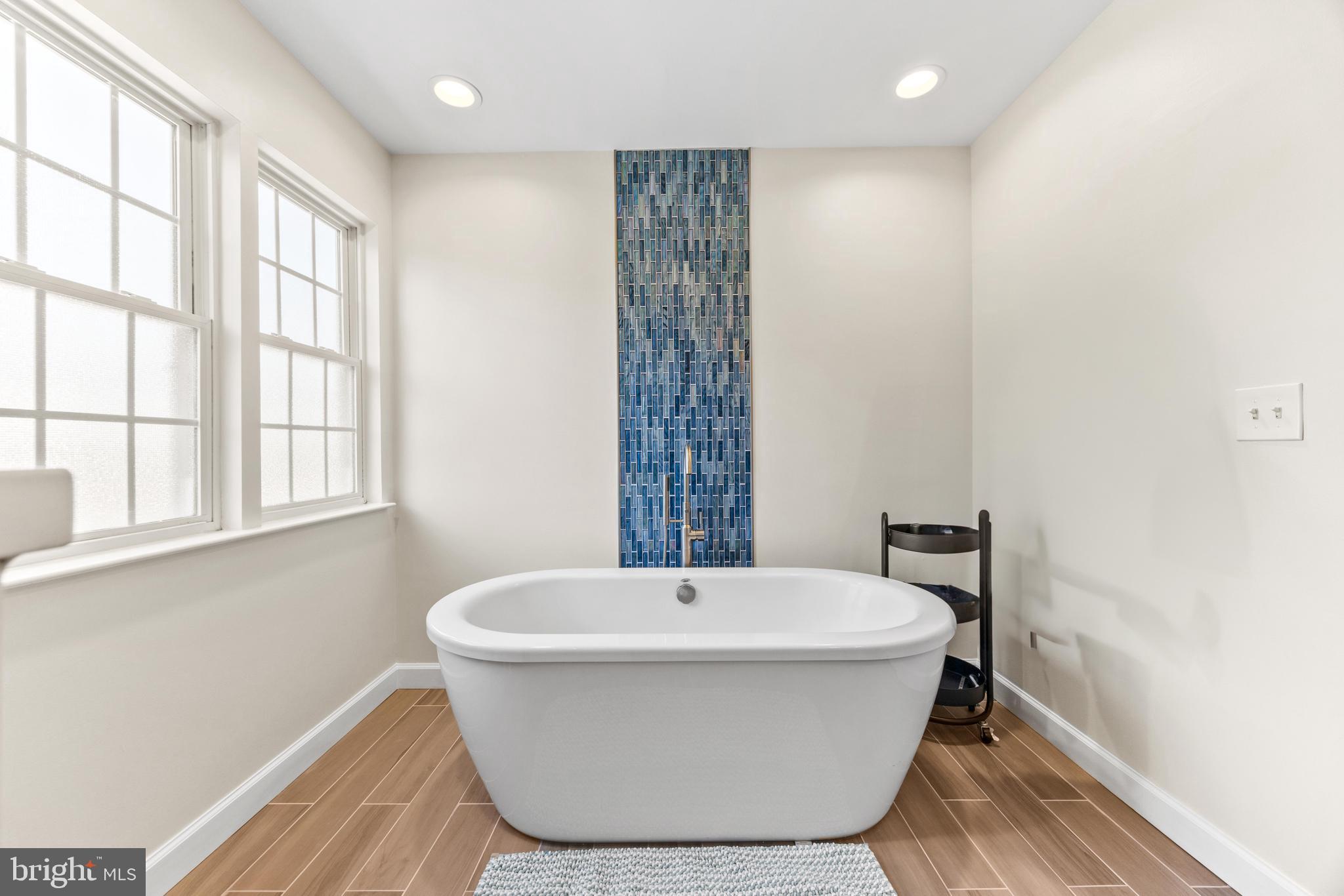 GROVEMONT - Residential