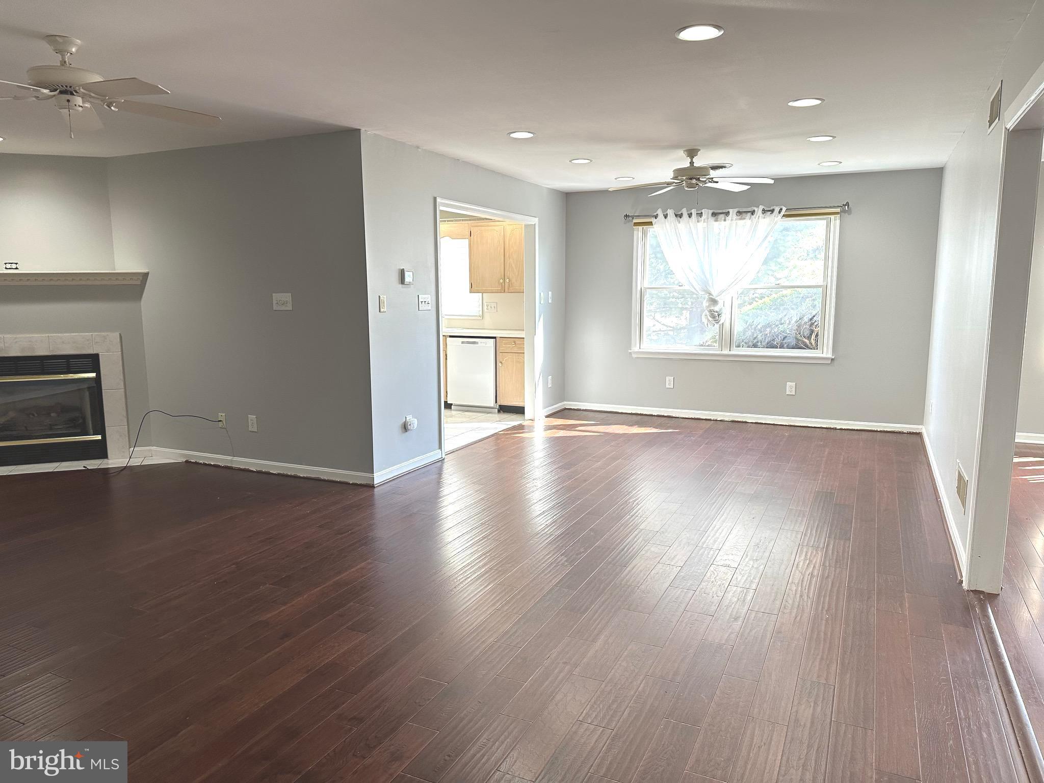 MAPLE RUN - Residential Lease