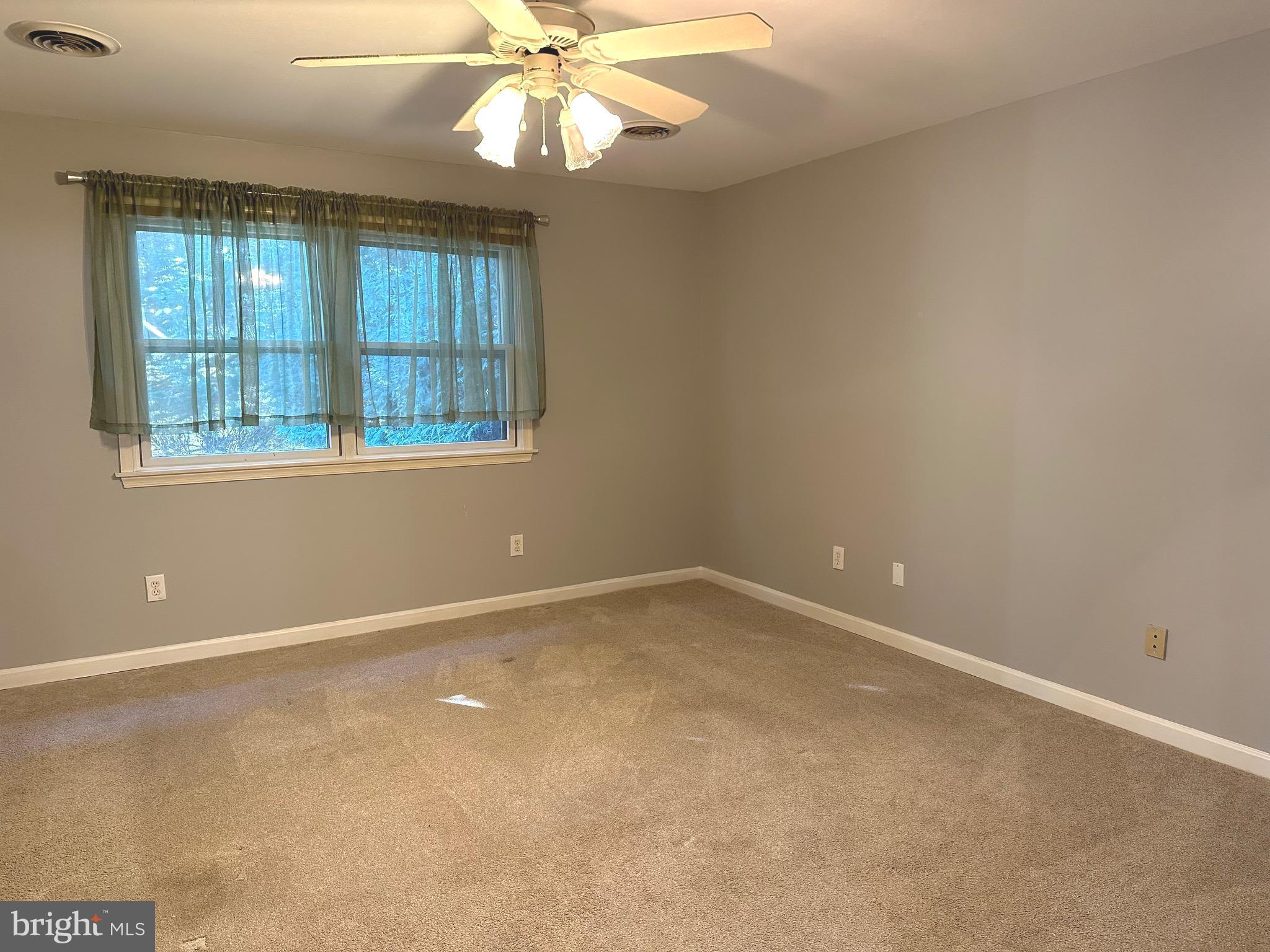 MAPLE RUN - Residential Lease