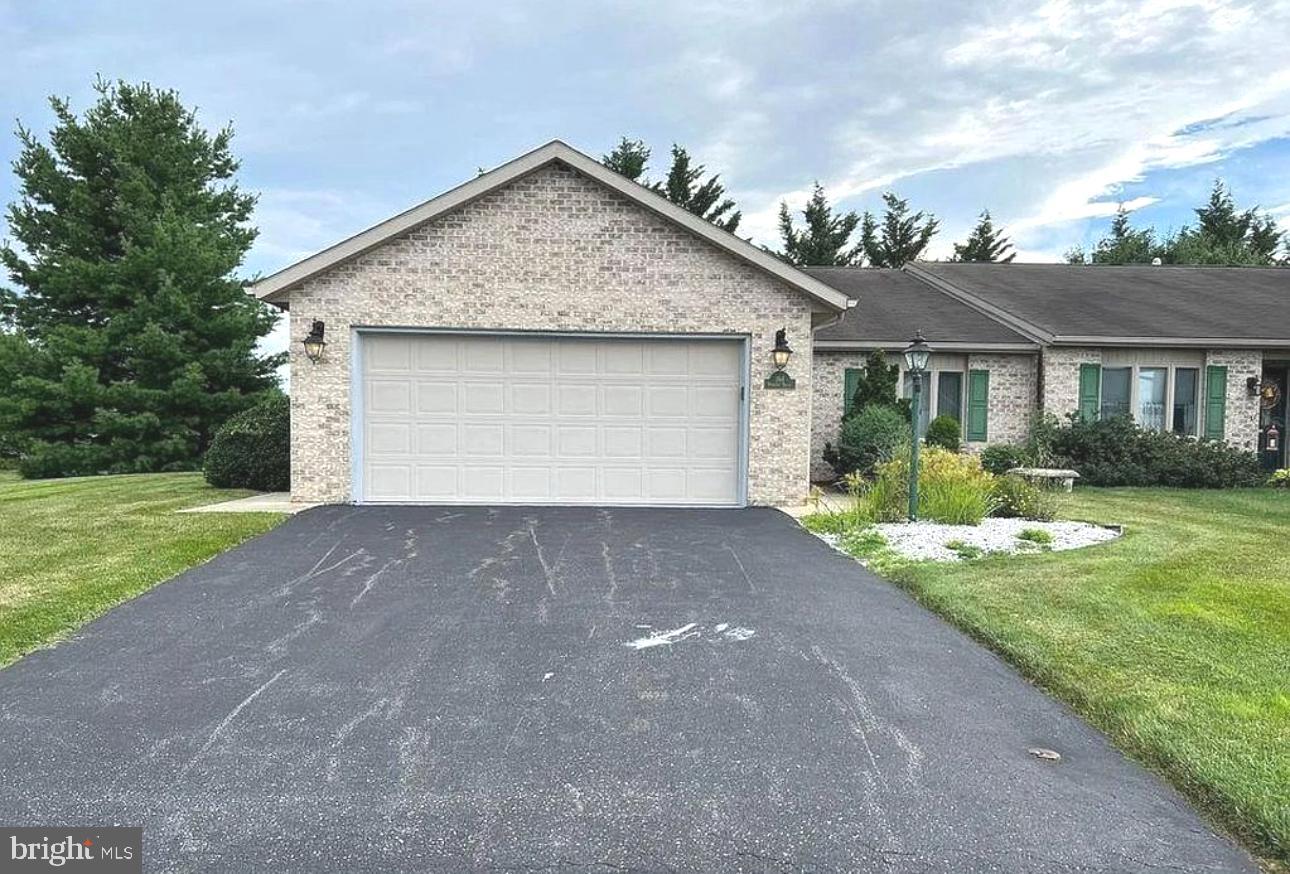 MAPLE RUN - Residential Lease