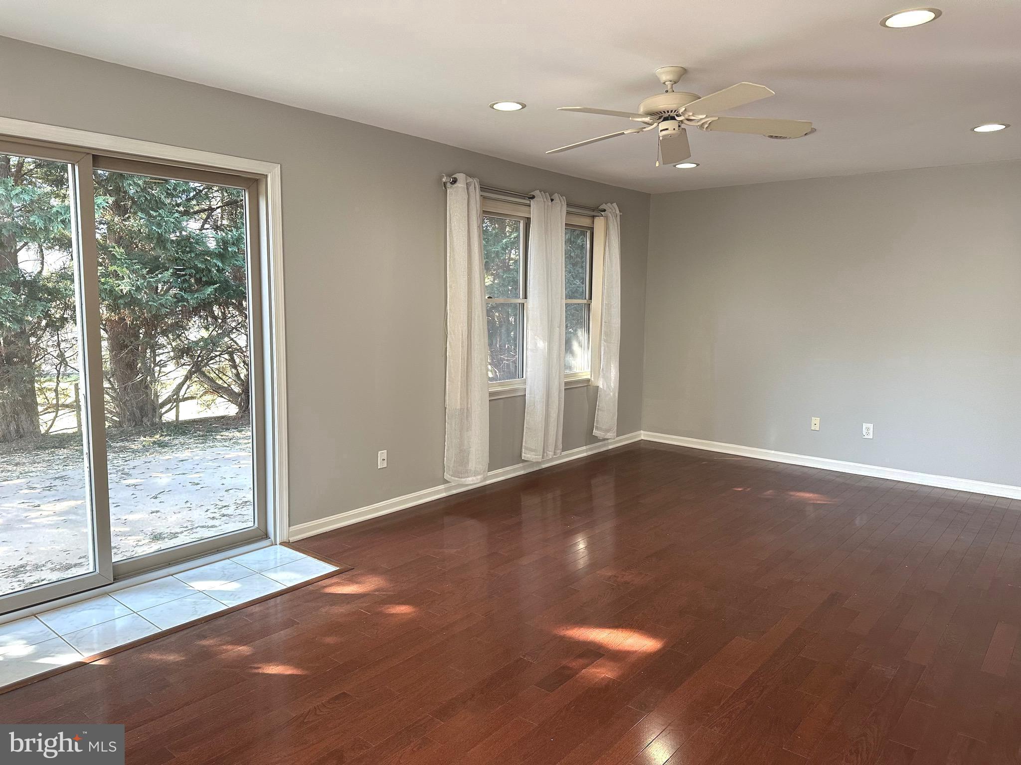 MAPLE RUN - Residential Lease