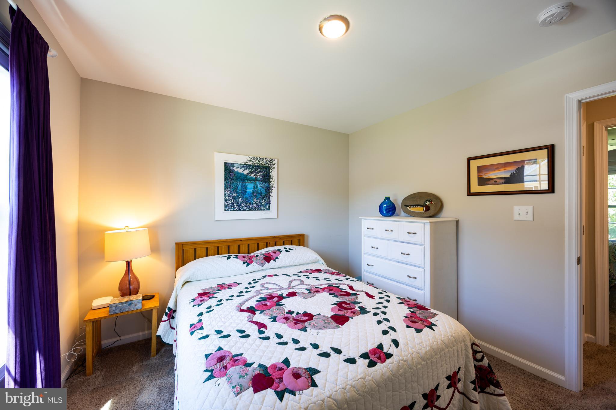 MIDDLE CREEK MANOR - Residential