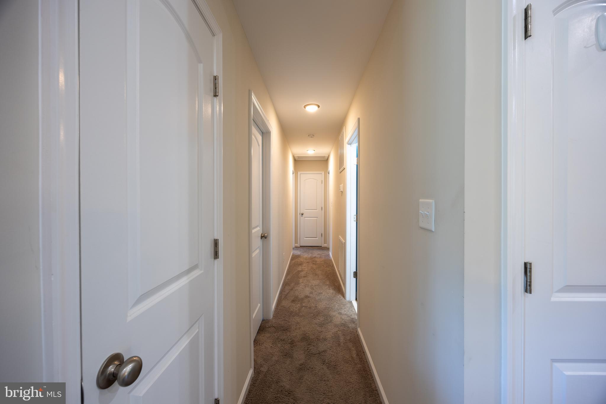 MIDDLE CREEK MANOR - Residential