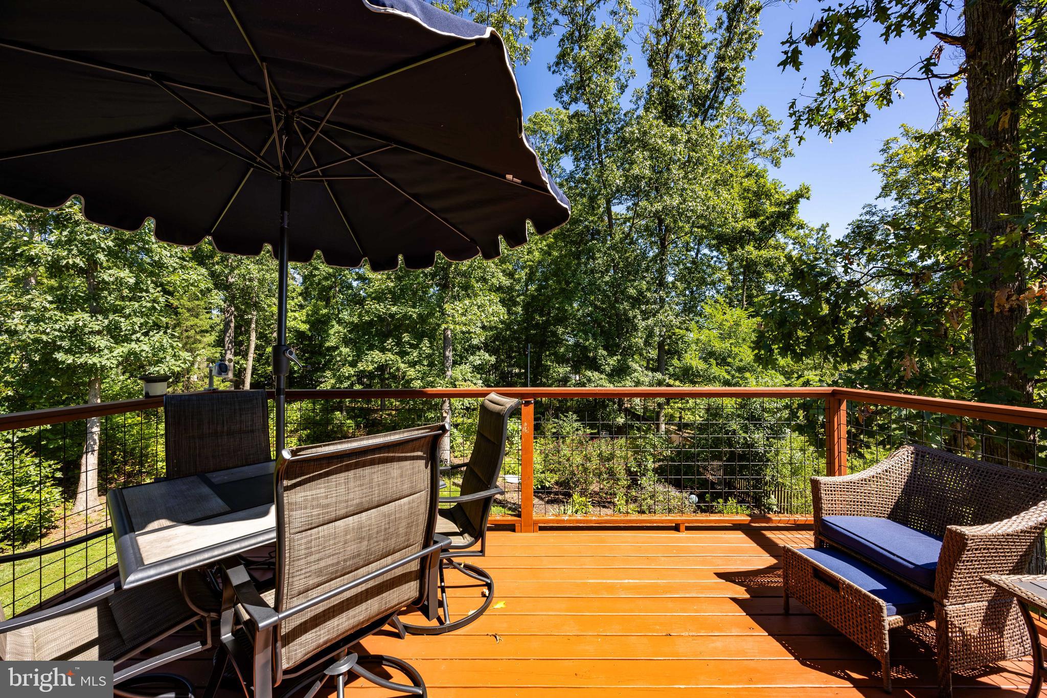 MIDDLE CREEK MANOR - Residential