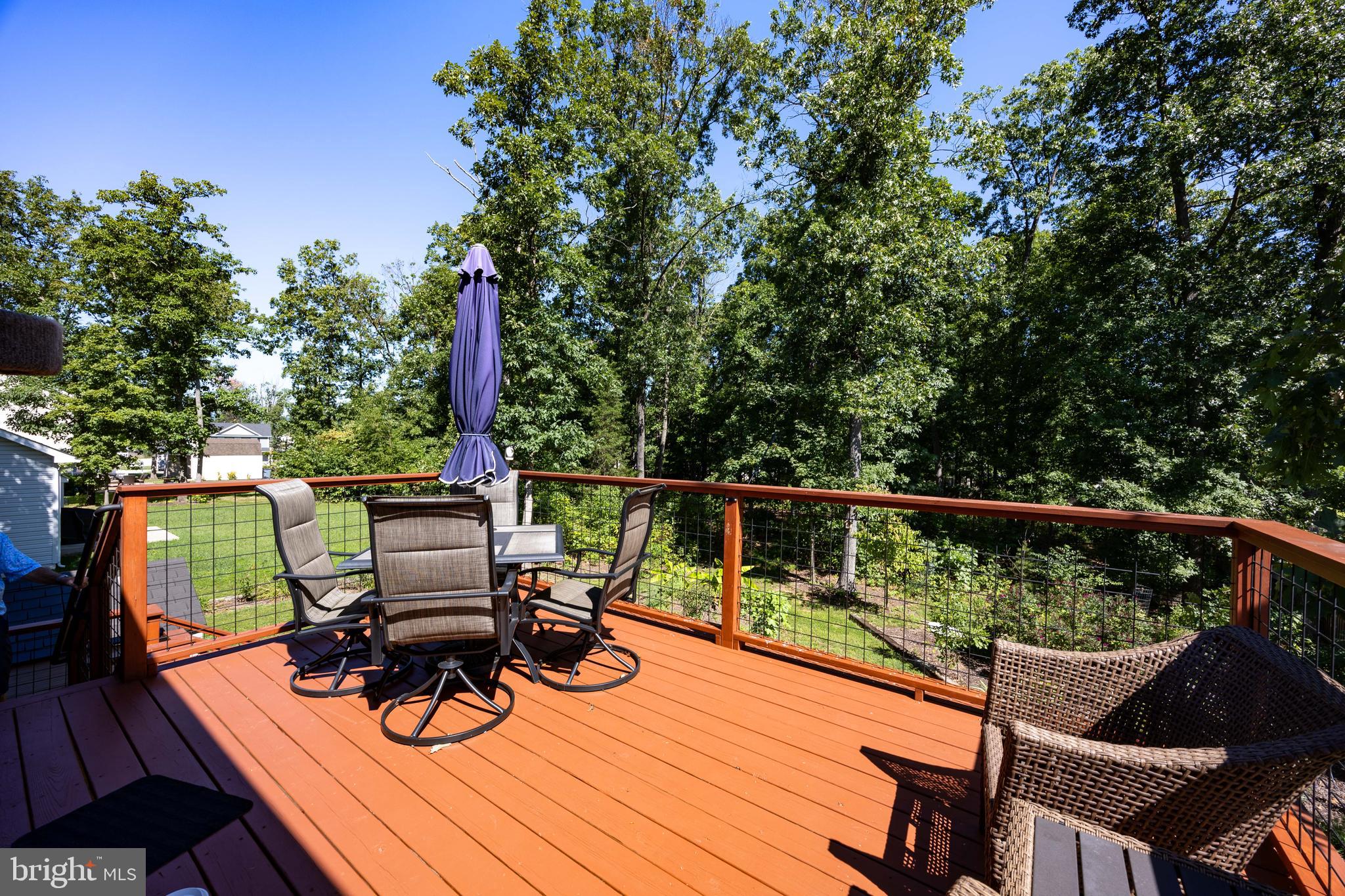 MIDDLE CREEK MANOR - Residential