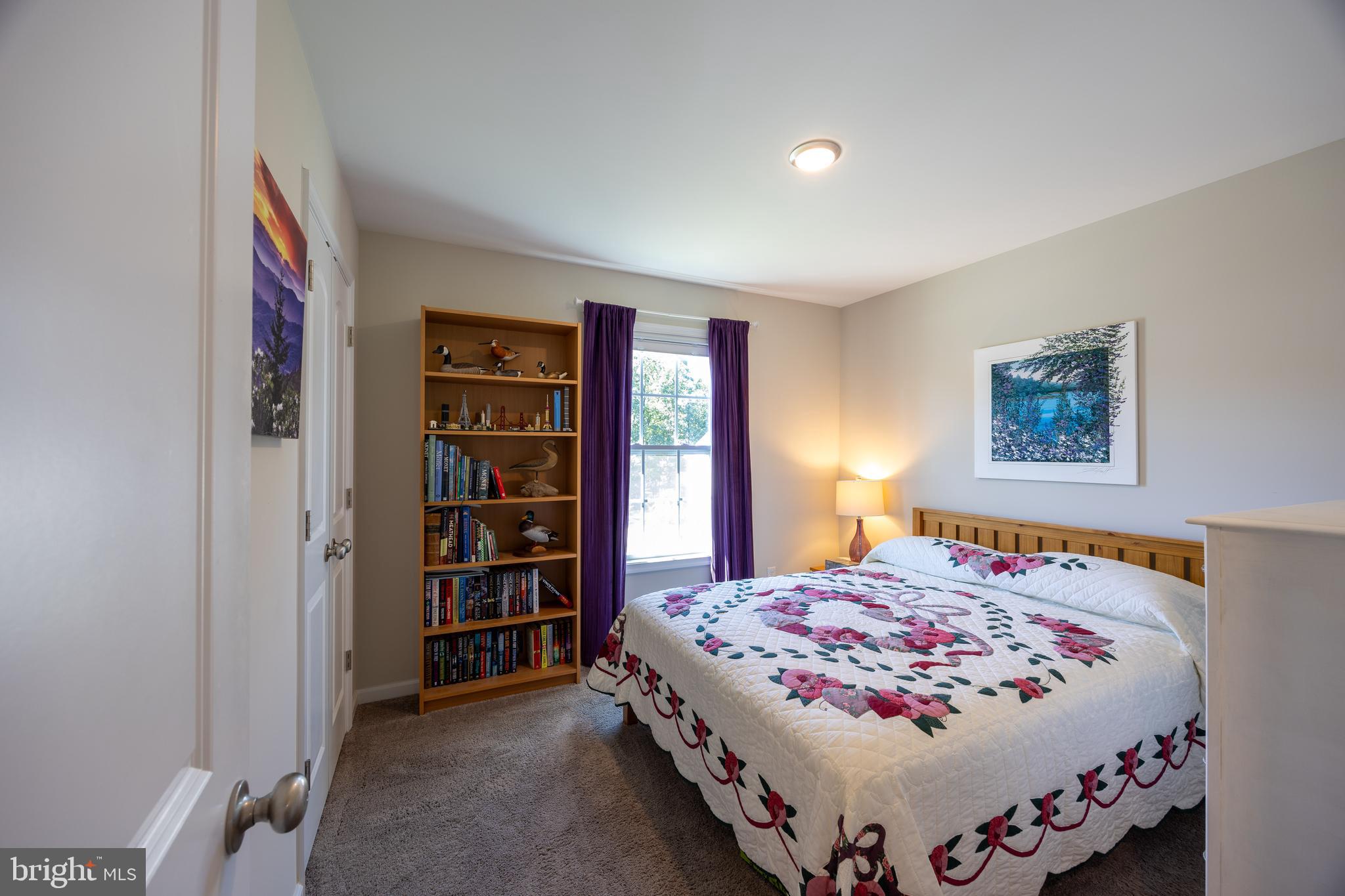 MIDDLE CREEK MANOR - Residential