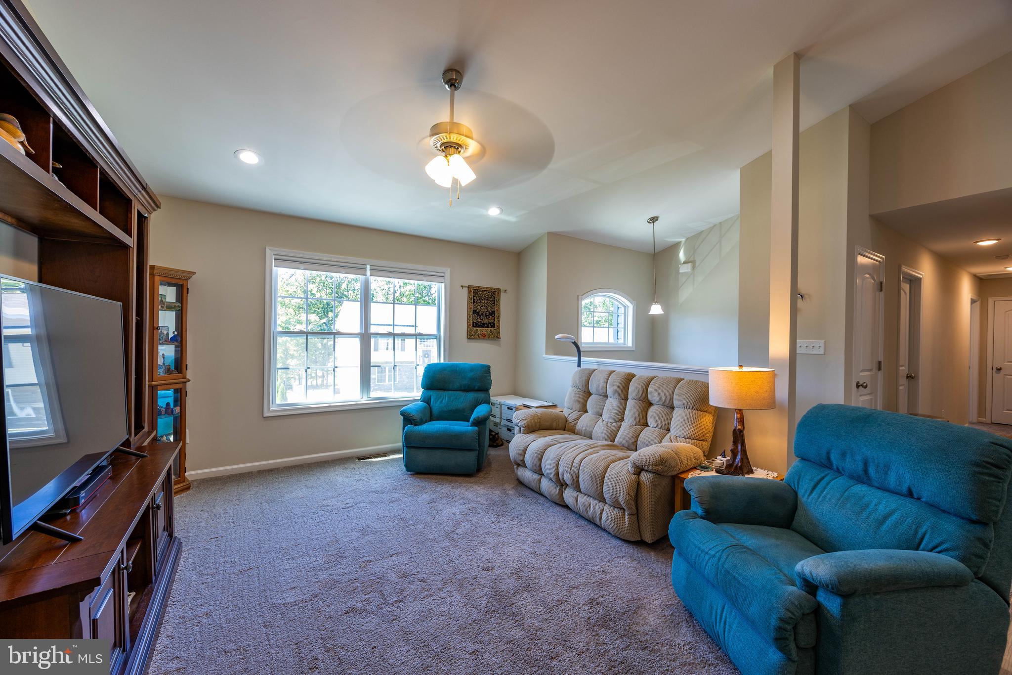 MIDDLE CREEK MANOR - Residential