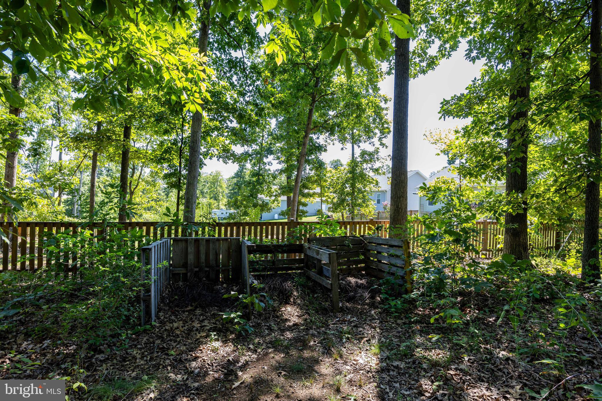 MIDDLE CREEK MANOR - Residential