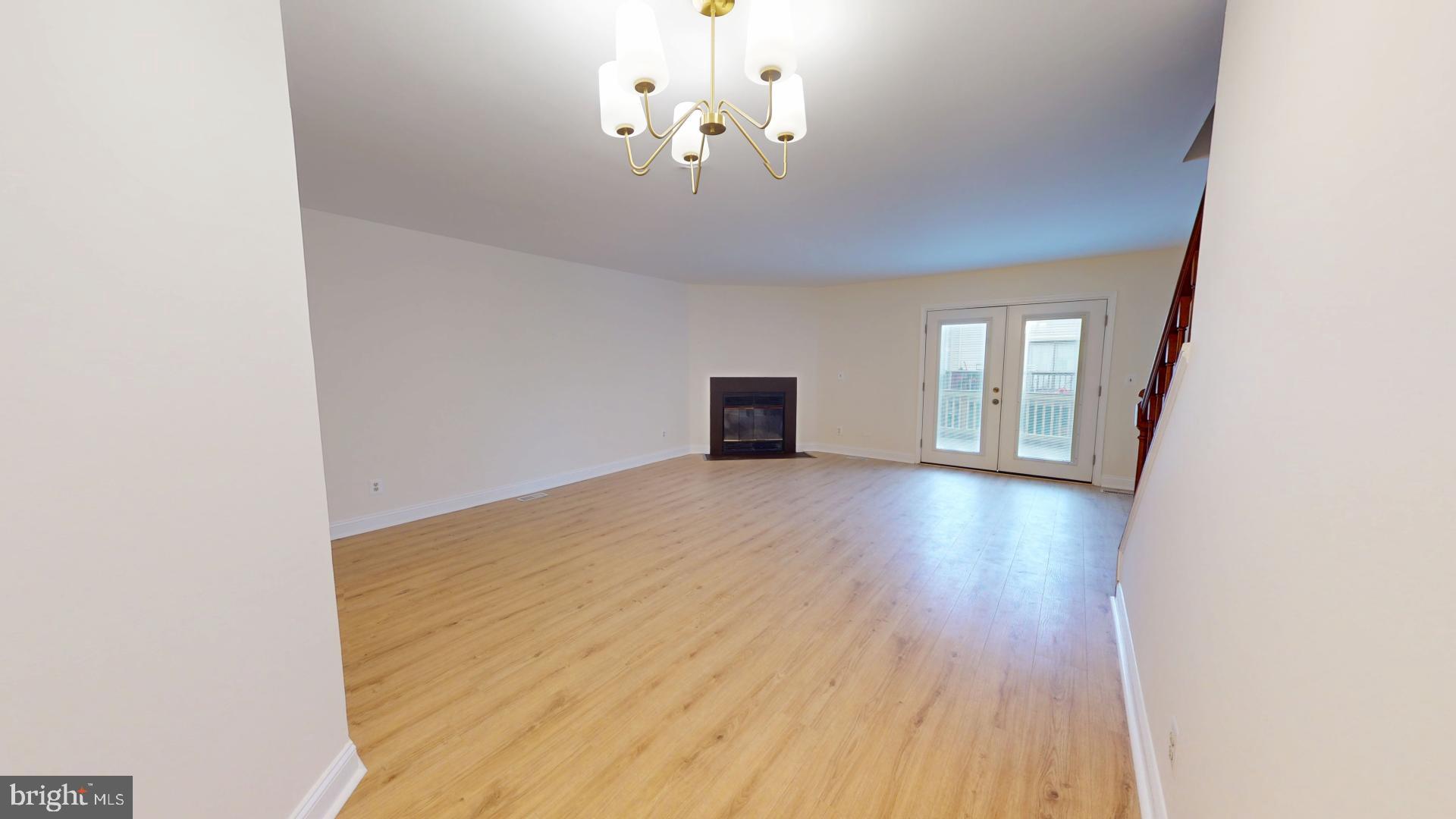 ROXBURY OF MT VERNON - Residential Lease