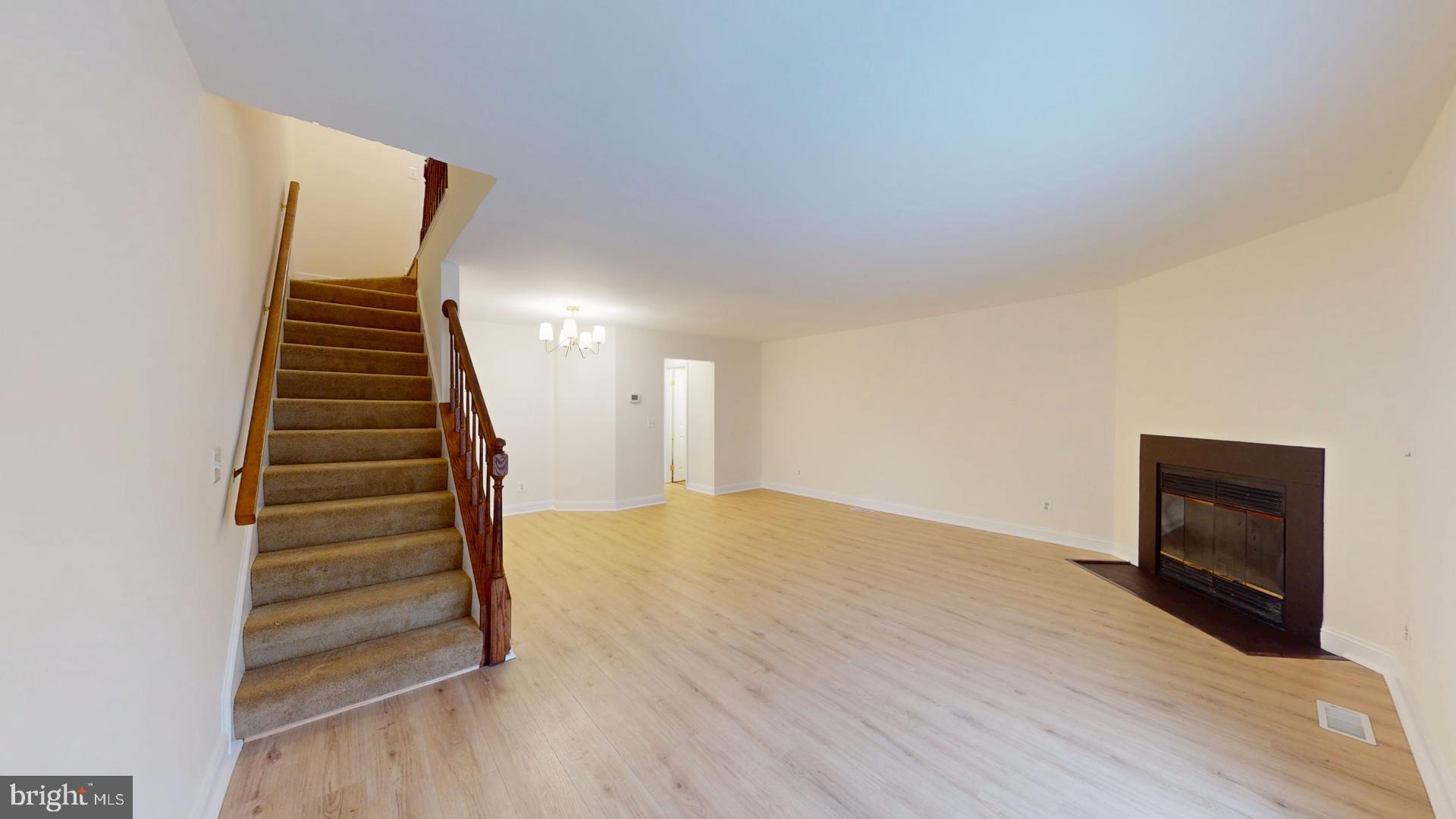 ROXBURY OF MT VERNON - Residential Lease