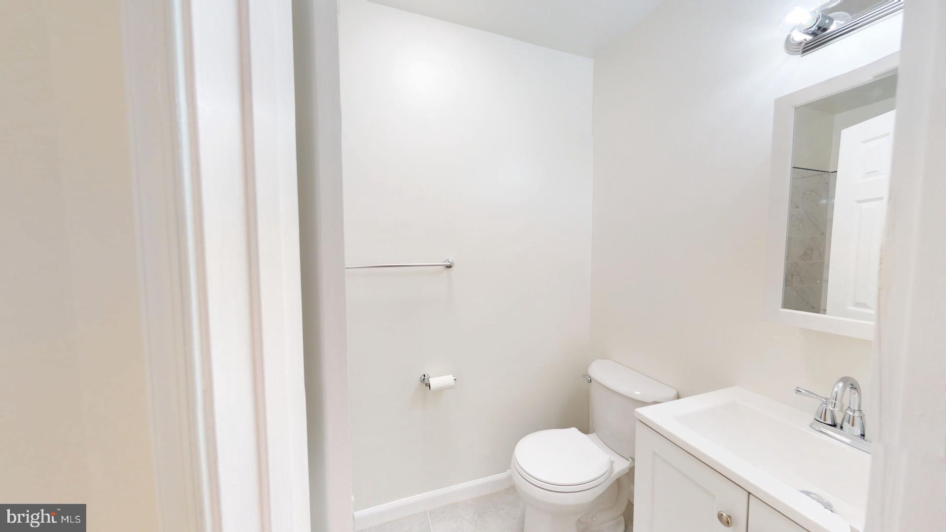 ROXBURY OF MT VERNON - Residential Lease